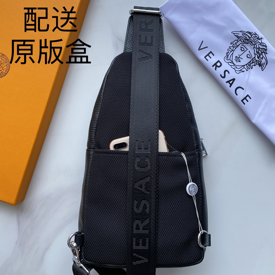 ，【配送原版盒】[玫瑰]专柜爆款，范思哲男士胸包［强][强] 最新款🎒，👋帅到没朋友[玫瑰][玫瑰]采用
