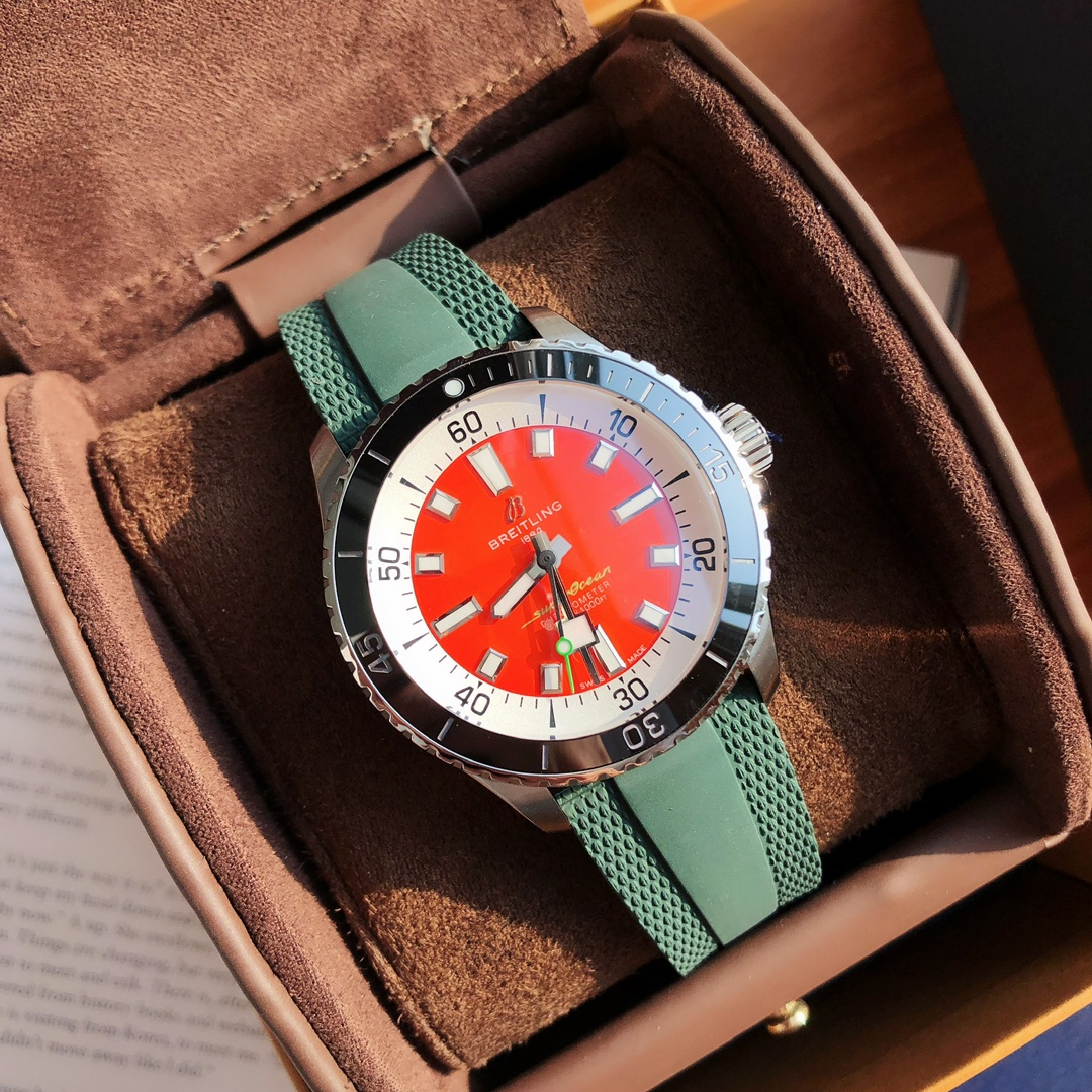 NO:390031,Breitling Super Ocean Series Extreme Beauty and Dominance!  !  !  High-gloss ceramic ring port, electroplating marking, strict requirements are implemented according to the original process. The extremely three-dimensional logo and the ultimate sense of line bring visual enjoyment. The independent coding and movement correspond to the same code as the counter. 44mm diameter is equipped with the automatic winding movement certified by the Swiss official observatory (COSC) meter waterproof, the official price is 30,000+ Our price is known!  Synchronize the latest packaging and shipment of the counter!  breitling19860909百年灵超级海洋系列 极致的美感和霸气 ！！！高亮陶瓷圈口、电镀刻标 、严格要求按原厂工艺执行 立体感极强的logo和极致的线条感 带来视觉上的享受 .独立的编码和机芯对应专柜同码独一无二 44mm表径 搭载经瑞士官方天文台认证（COSC）的自动上弦机芯 米防水 ,官价3万+ 我们的价你懂的！同步专柜最新包装出货！,,breitling,Watch