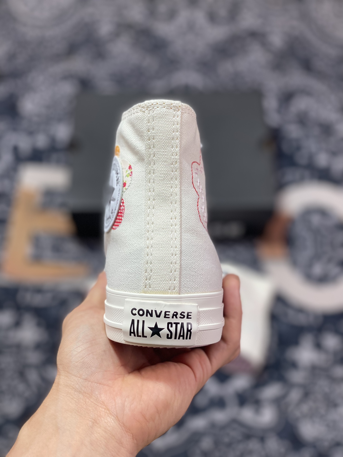 Xiaohongshu’s popular 2023 embroidered flower Converse All Star series A05195C