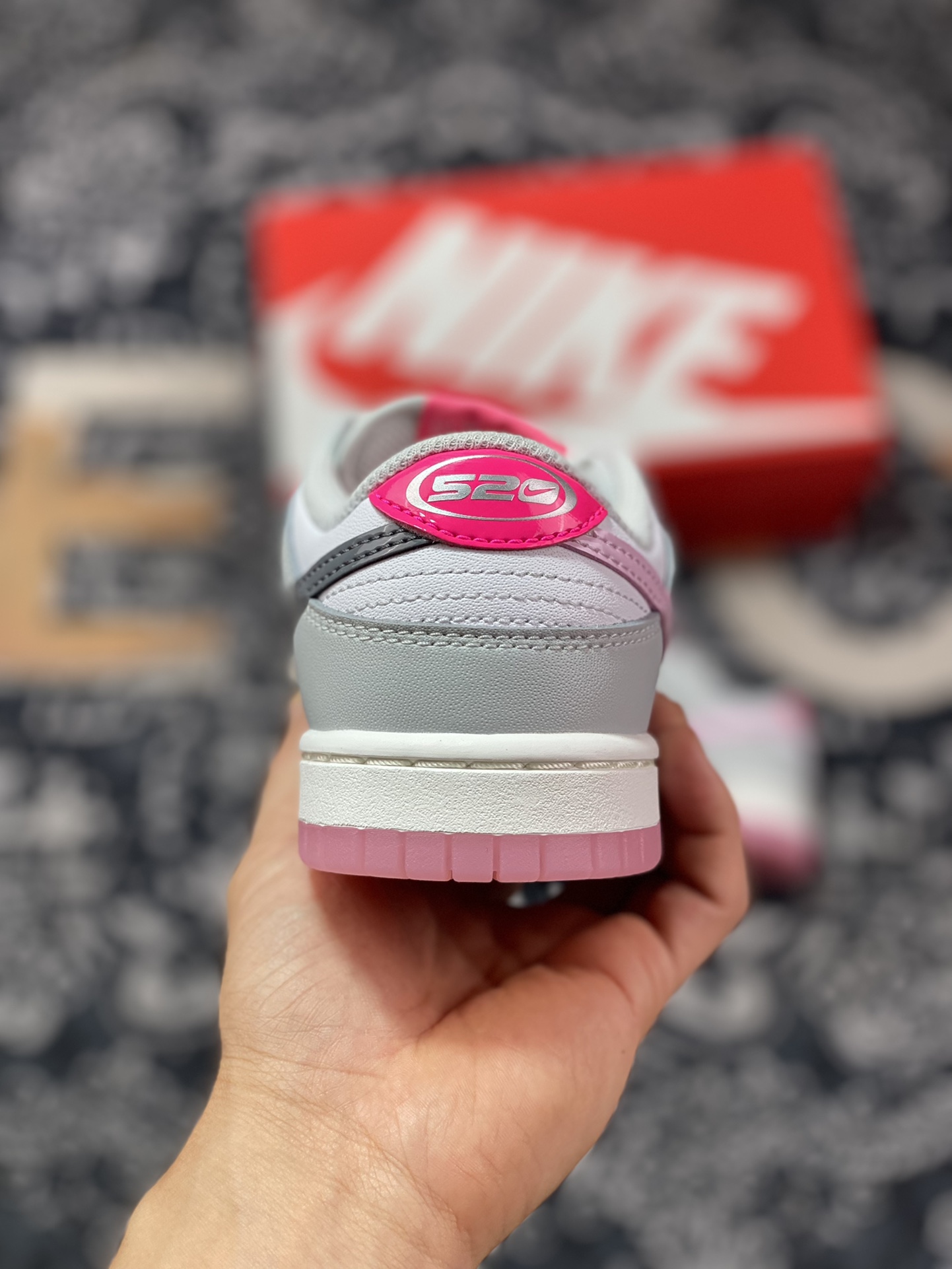 Nike SB Dunk Low ”520” dunk series low-top sneakers ”light gray white pink 520 Valentine's Day” FN3451-161