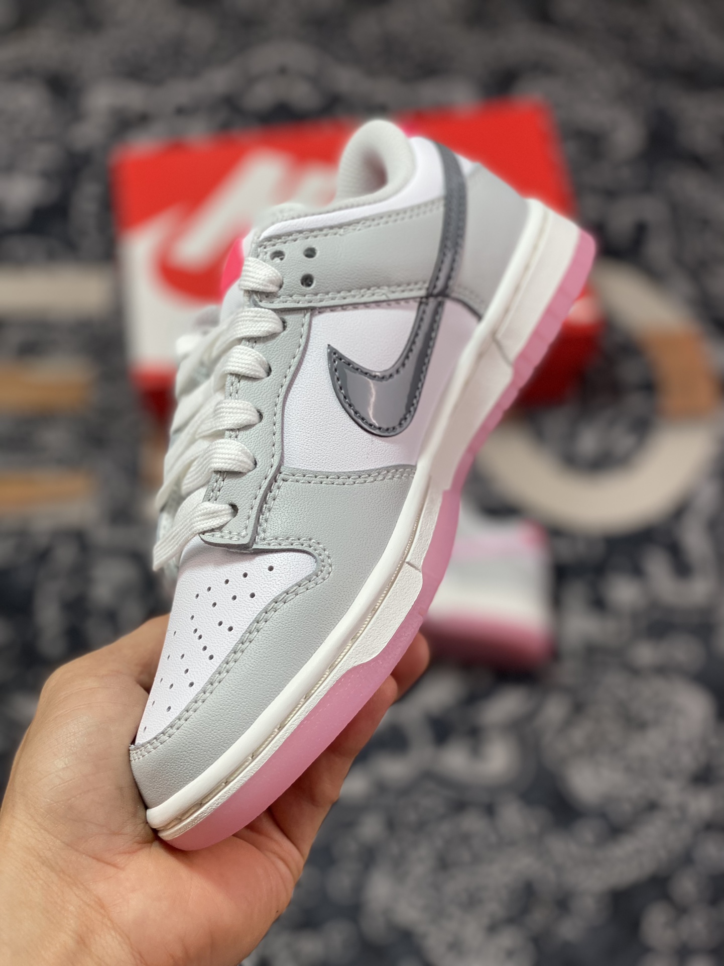 Nike SB Dunk Low ”520” dunk series low-top sneakers ”light gray white pink 520 Valentine's Day” FN3451-161