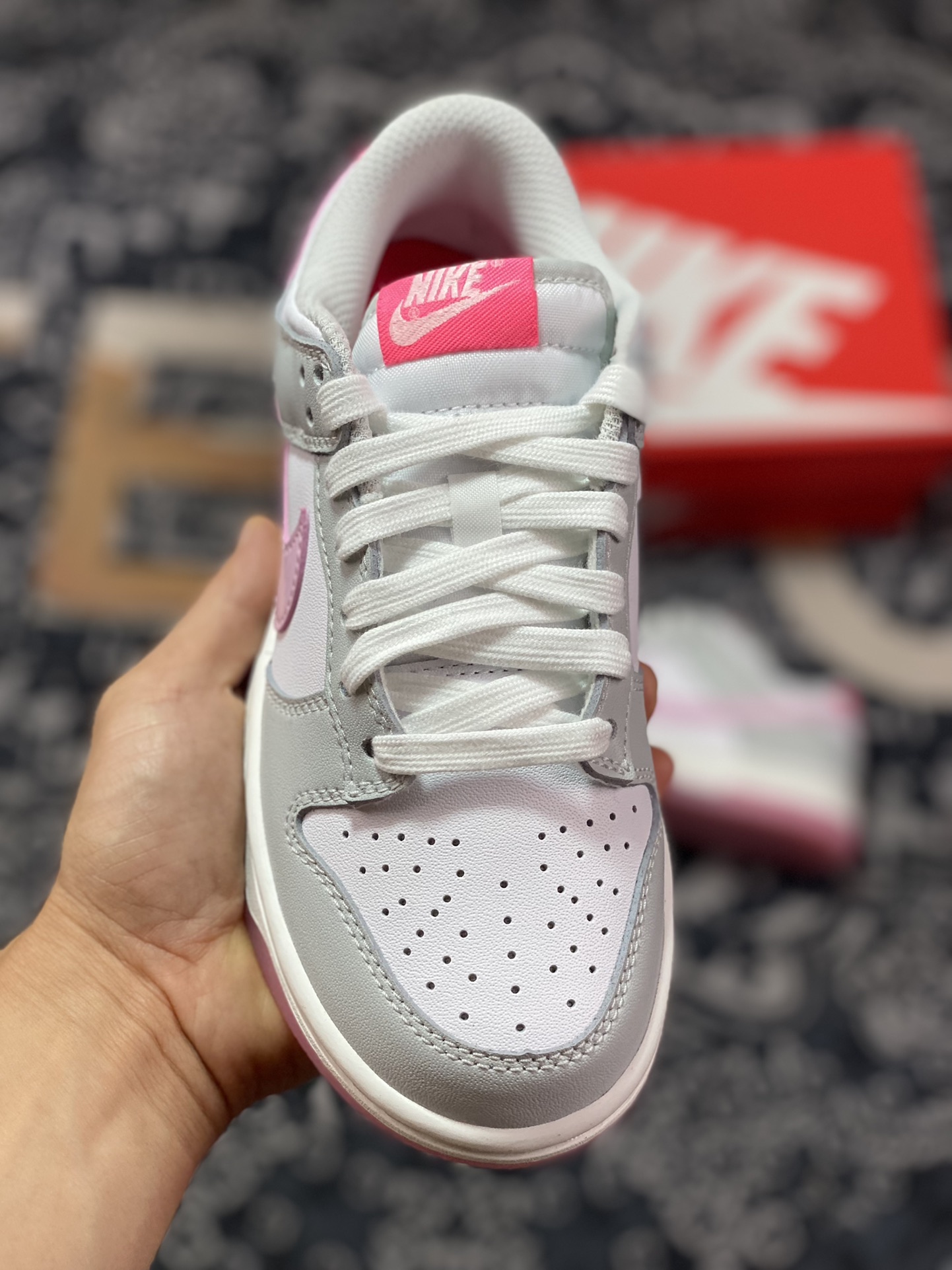 Nike SB Dunk Low ”520” dunk series low-top sneakers ”light gray white pink 520 Valentine's Day” FN3451-161