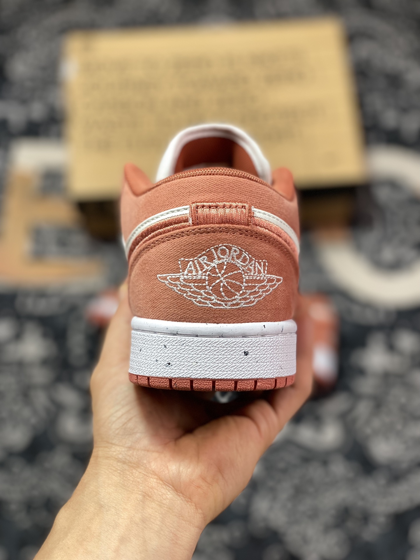 200 Air Jordan 1 Low 桃粉白 官方同步新色 FN3722-801