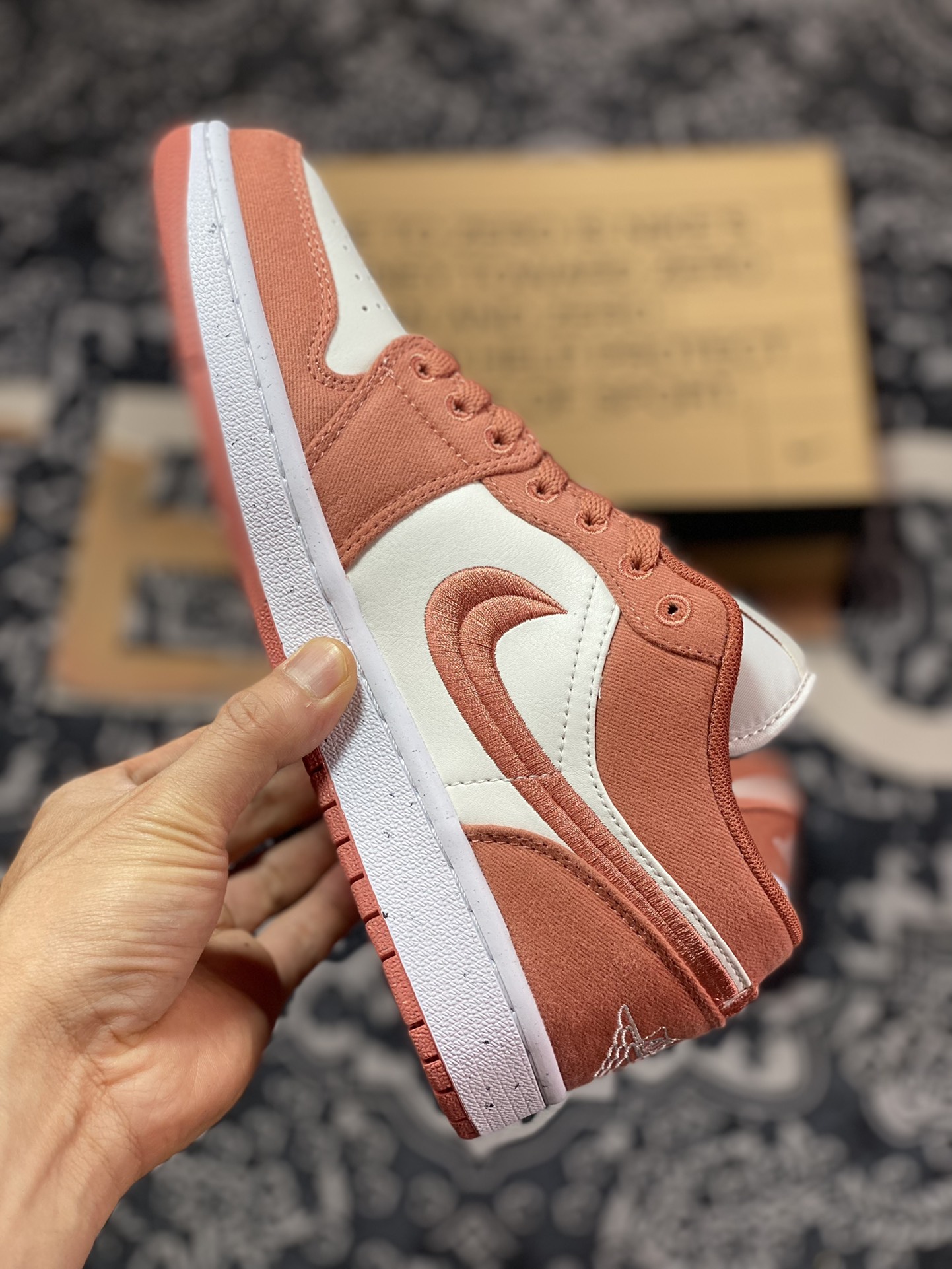200 Air Jordan 1 Low 桃粉白 官方同步新色 FN3722-801