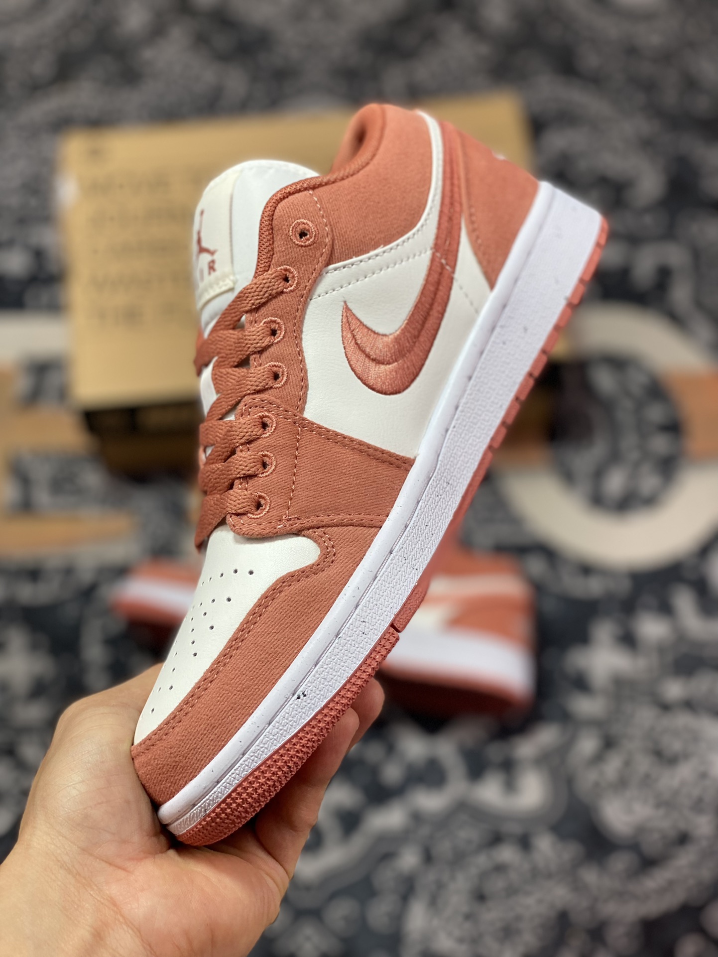 200 Air Jordan 1 Low 桃粉白 官方同步新色 FN3722-801
