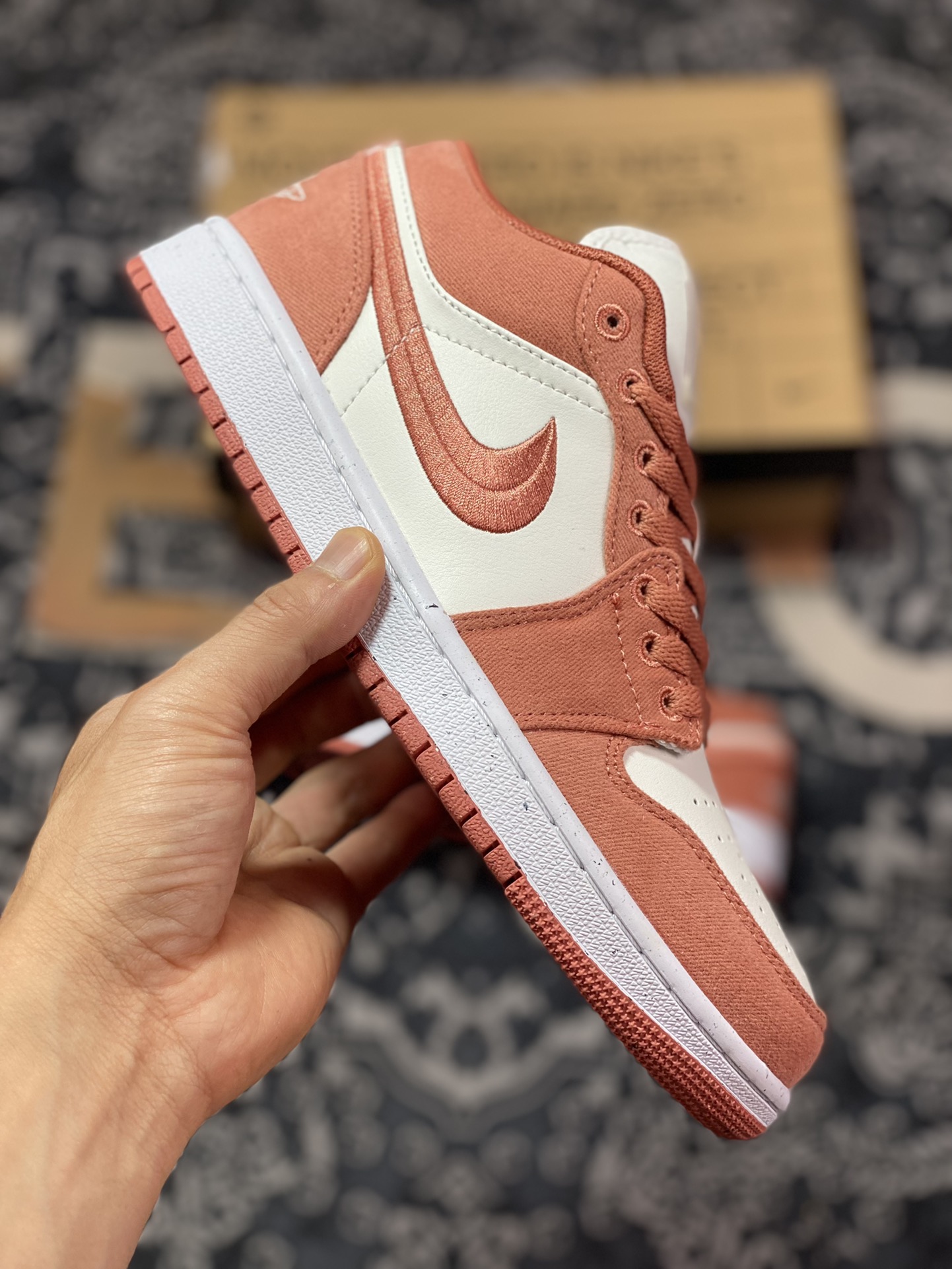 200 Air Jordan 1 Low 桃粉白 官方同步新色 FN3722-801