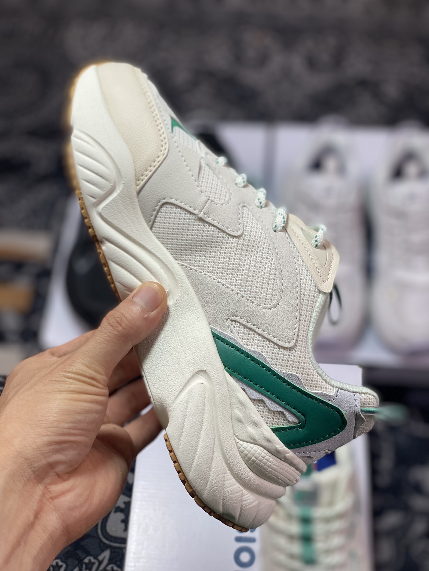 FILA FUSION Conch II Conch II series low-top thick-soled heightening versatile jogging shoes ”Milk White Retro Green” T12W311111FWV