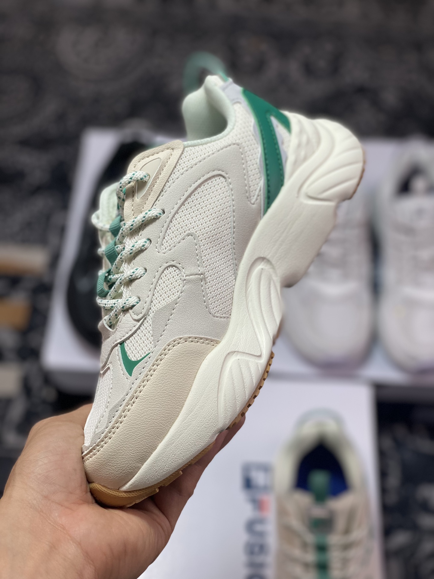 FILA FUSION Conch II Conch II series low-top thick-soled heightening versatile jogging shoes ”Milk White Retro Green” T12W311111FWV