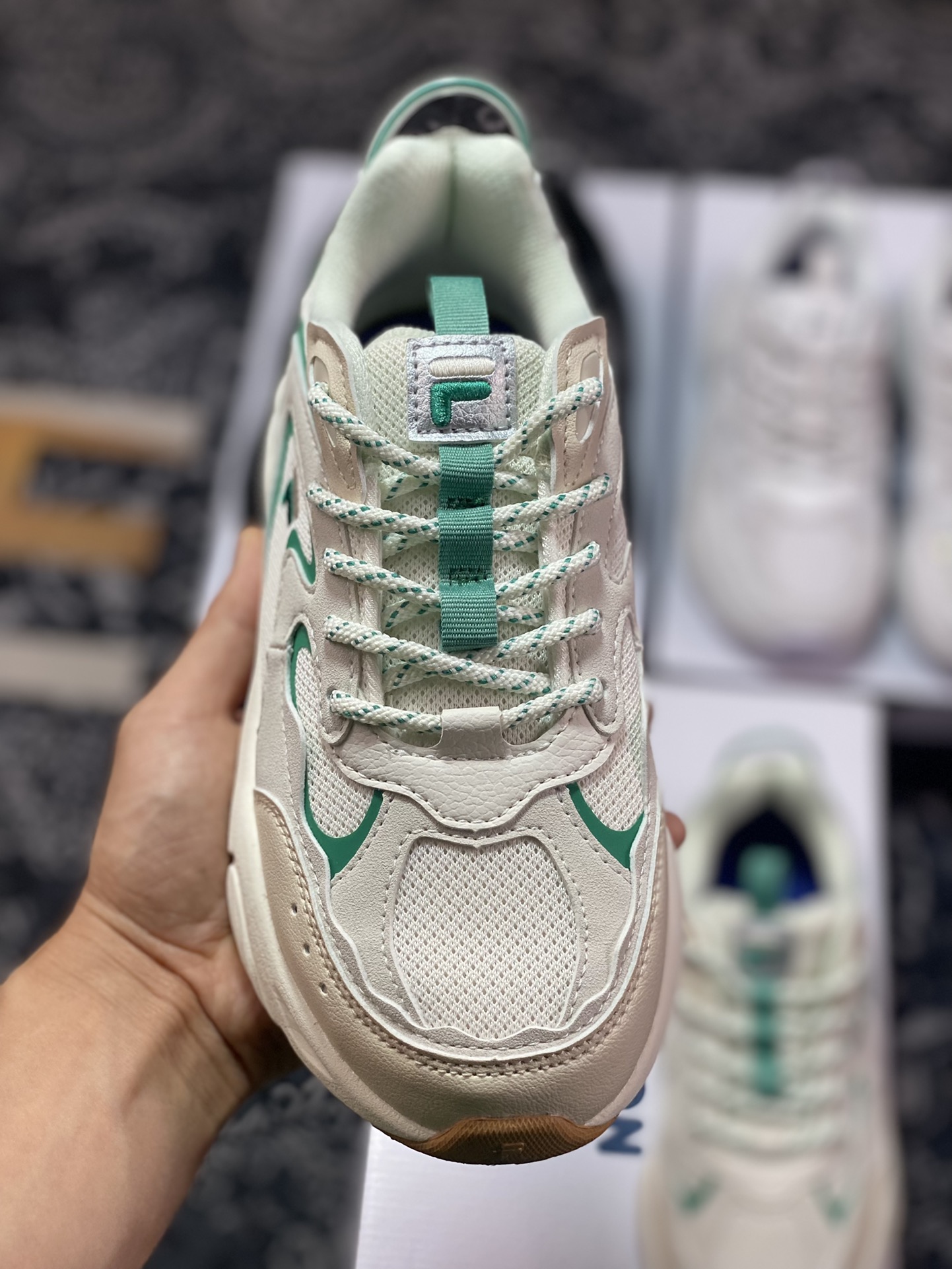 FILA FUSION Conch II Conch II series low-top thick-soled heightening versatile jogging shoes ”Milk White Retro Green” T12W311111FWV