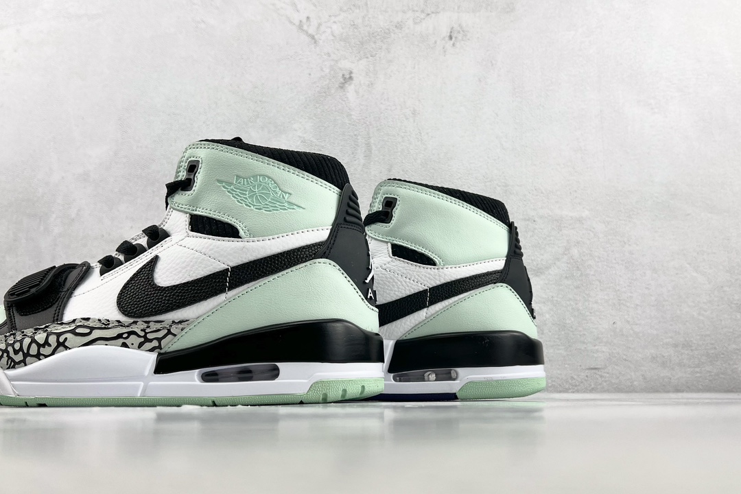 The strongest 312 Air Jordan Legacy 312 Tiffany Green AV3922-013