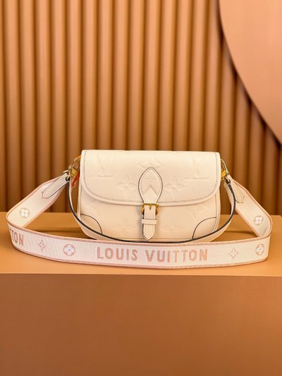 Louis Vuitton LV Diane Bags Handbags White All Steel M46388