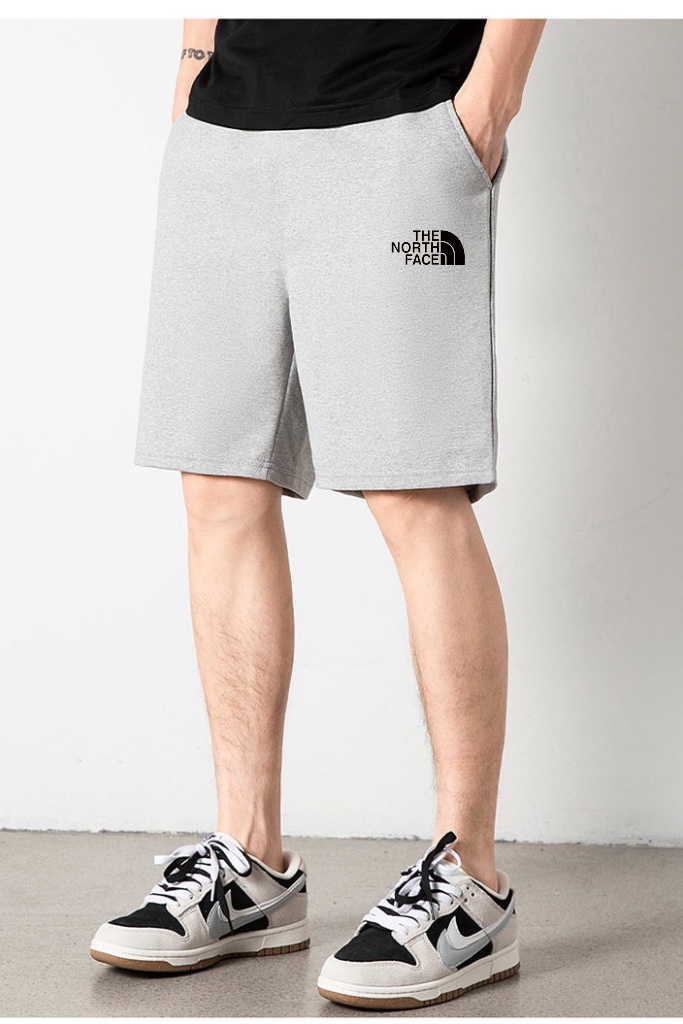 特价80💰不退换
🍫The North Face 北面2023ss经典纯棉毛圈短裤、男女同款。

【小红书热门爆款｜ins网红明星同款】

面料透气舒适度高，版型纯正、反复水洗不易变形。 
logo光泽度高、充实饱满度强。
定位裁剪、宽松版型设计、上身效果显瘦，裤腰采用抽绳设计休闲风格，前后贴袋设计搭配红色装饰条，视觉效果非常抢眼，做工精细，没有一点毛边、区别市场通货
尺码: M-3XL 
颜色：黑色 灰色
M裤长48 臀围47.5 腰围62
L裤长49 臀围49.5 腰围65
XL裤长50 臀围51.5 腰围68
2XL裤长51 臀围53.5 腰围71
3XL裤长52臀围55.5 腰围74
身高体重建议
M160-165cm   体重90-100斤
L165-170cm     体重110-130斤
XL170-175cm   体重130-150斤
2XL175-180cm 体重150-170斤
3XL180-185cm  体重170-200斤