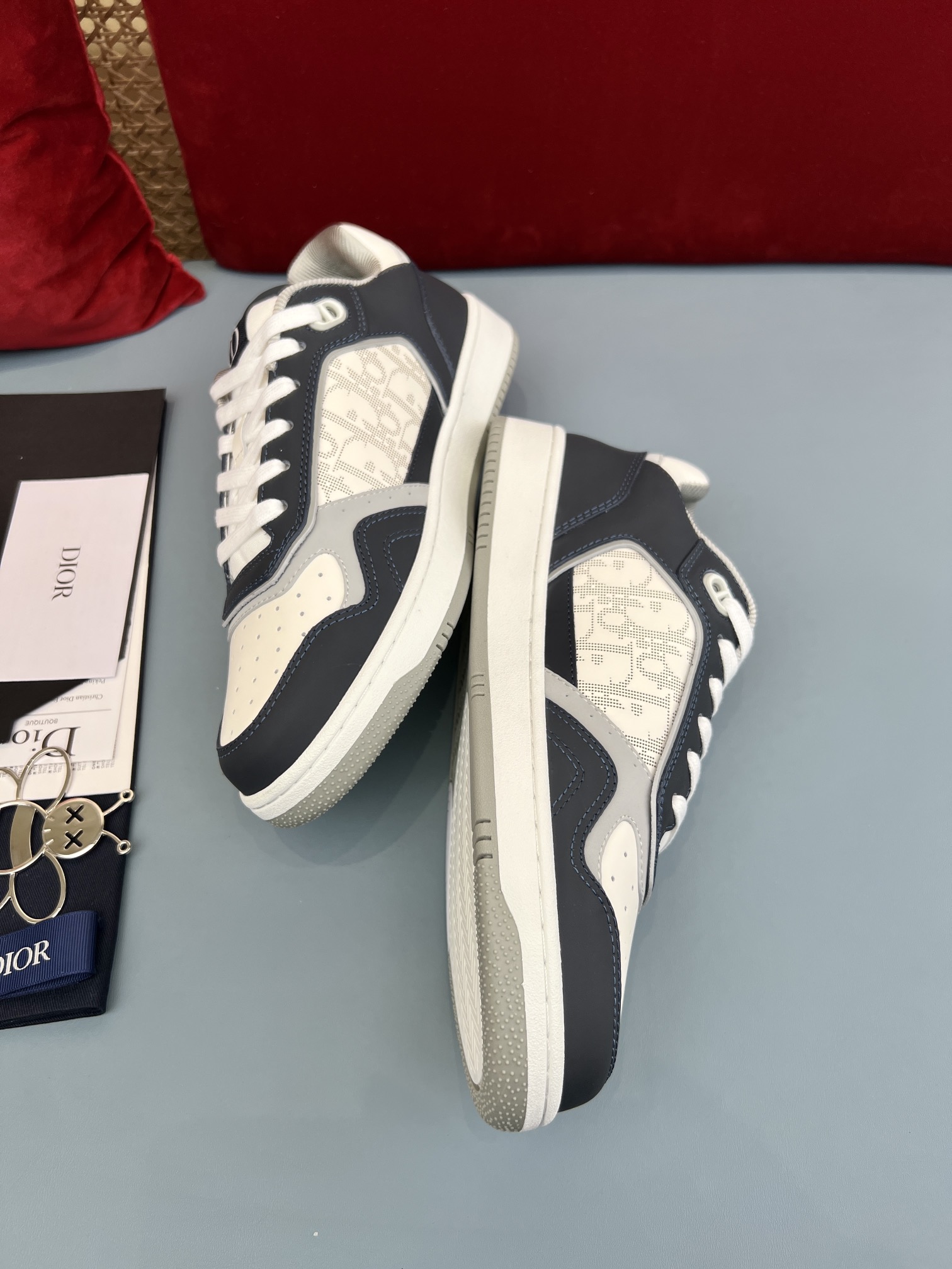 情侣款 蓝白👫出厂价、Dior 迪奥B27最新款板鞋运动鞋 7