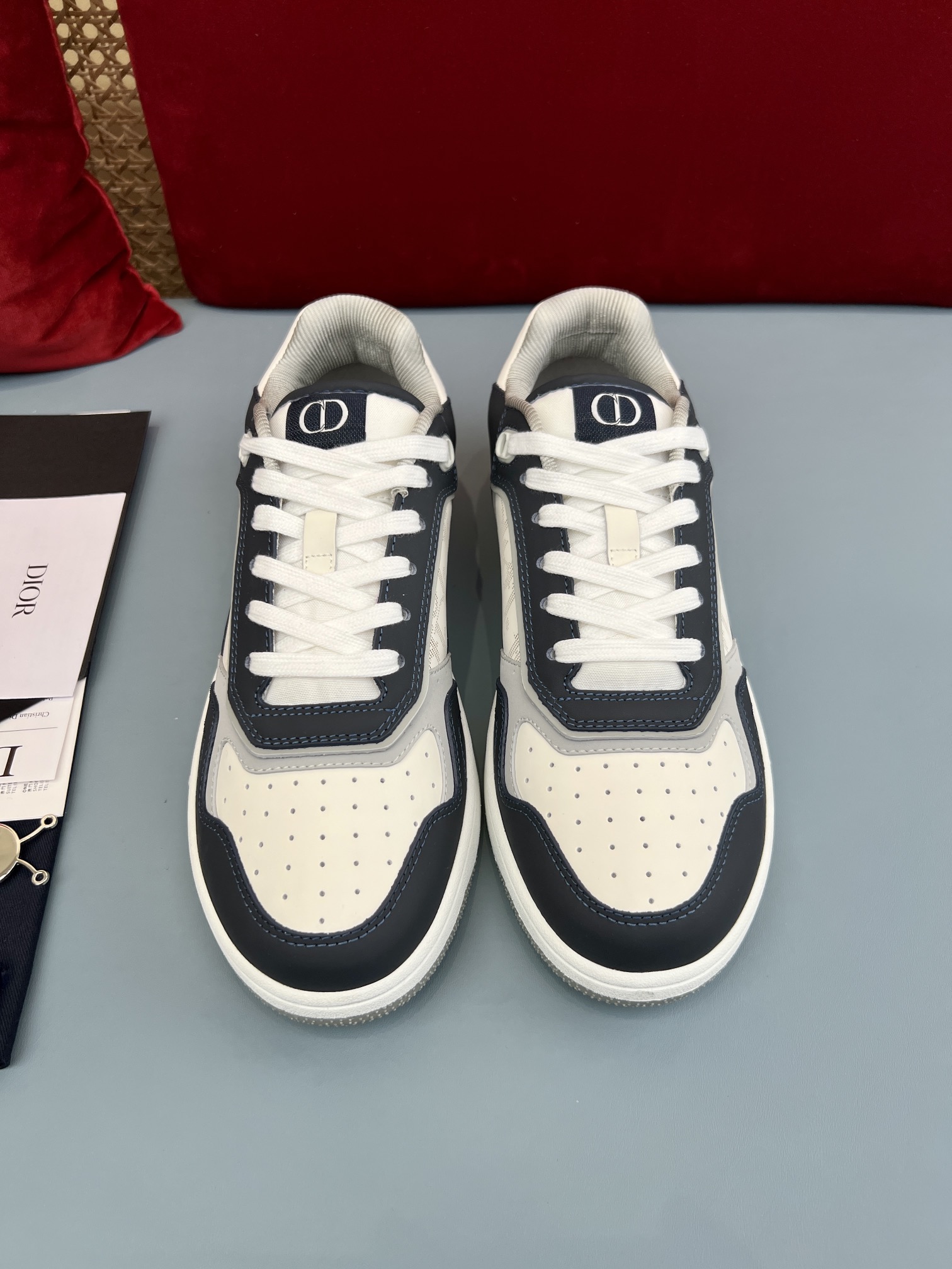 情侣款 蓝白👫出厂价、Dior 迪奥B27最新款板鞋运动鞋 4