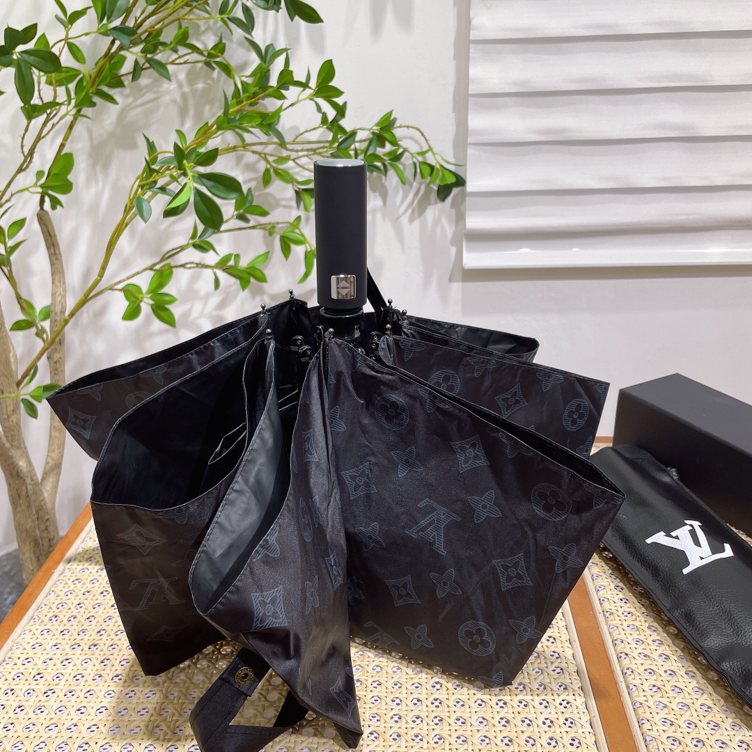 LOUISVUITTON路易威登升级版Monogram印花雨伞顶级之作夺目的公仔图案奢华与简约的完美融合