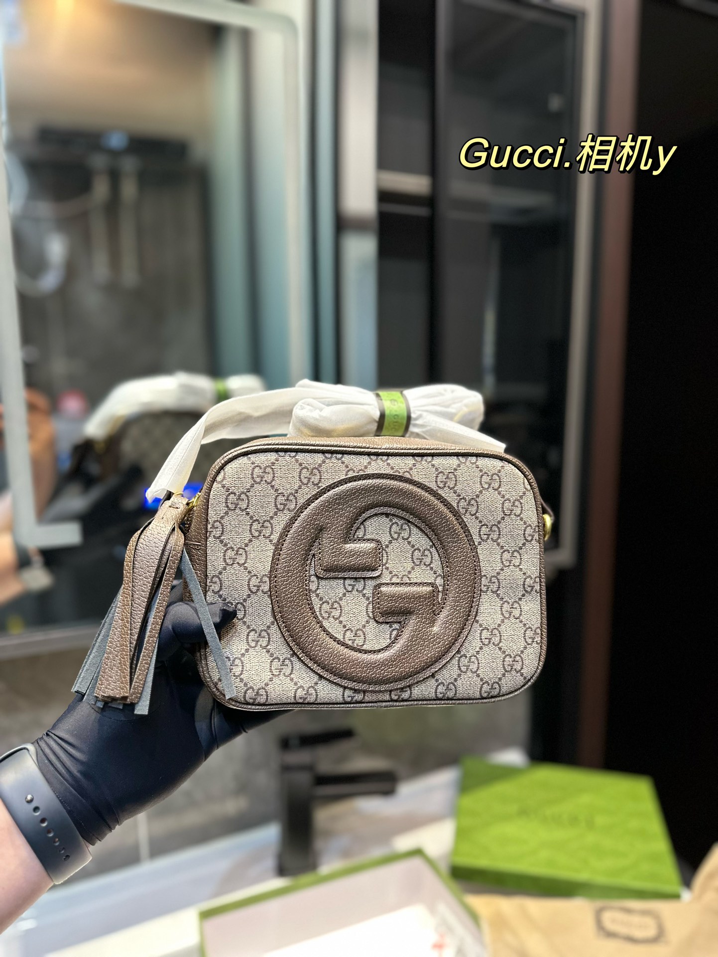 tani najlepszy projektant online
 Gucci Tani
 Torby na aparat Fashion