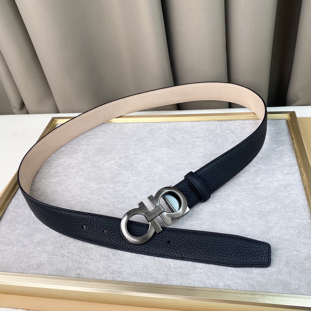 这款皮带是Ferragamo的经典配