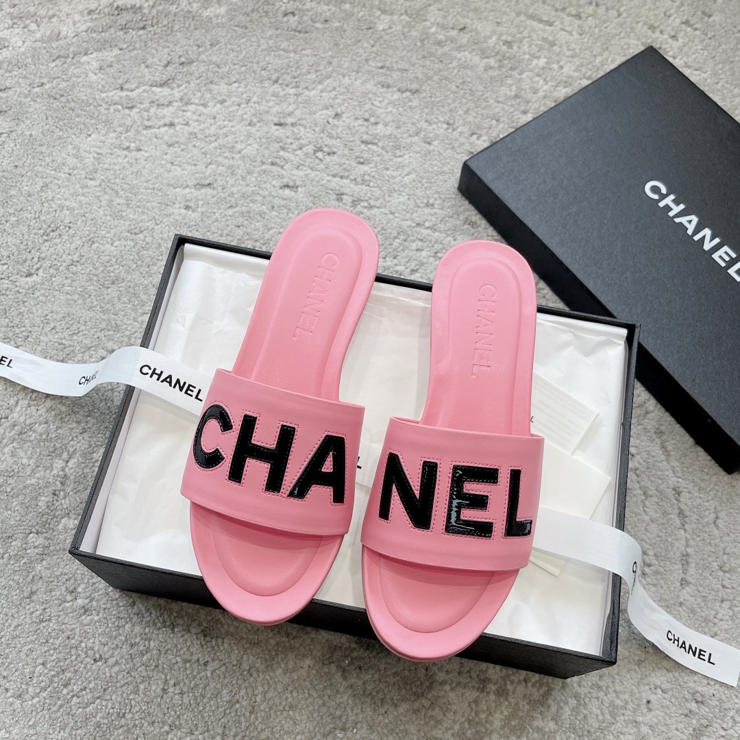 CHANEL тапкі з цялячай скуры, робяць ногі светлымі, элегантны стыль