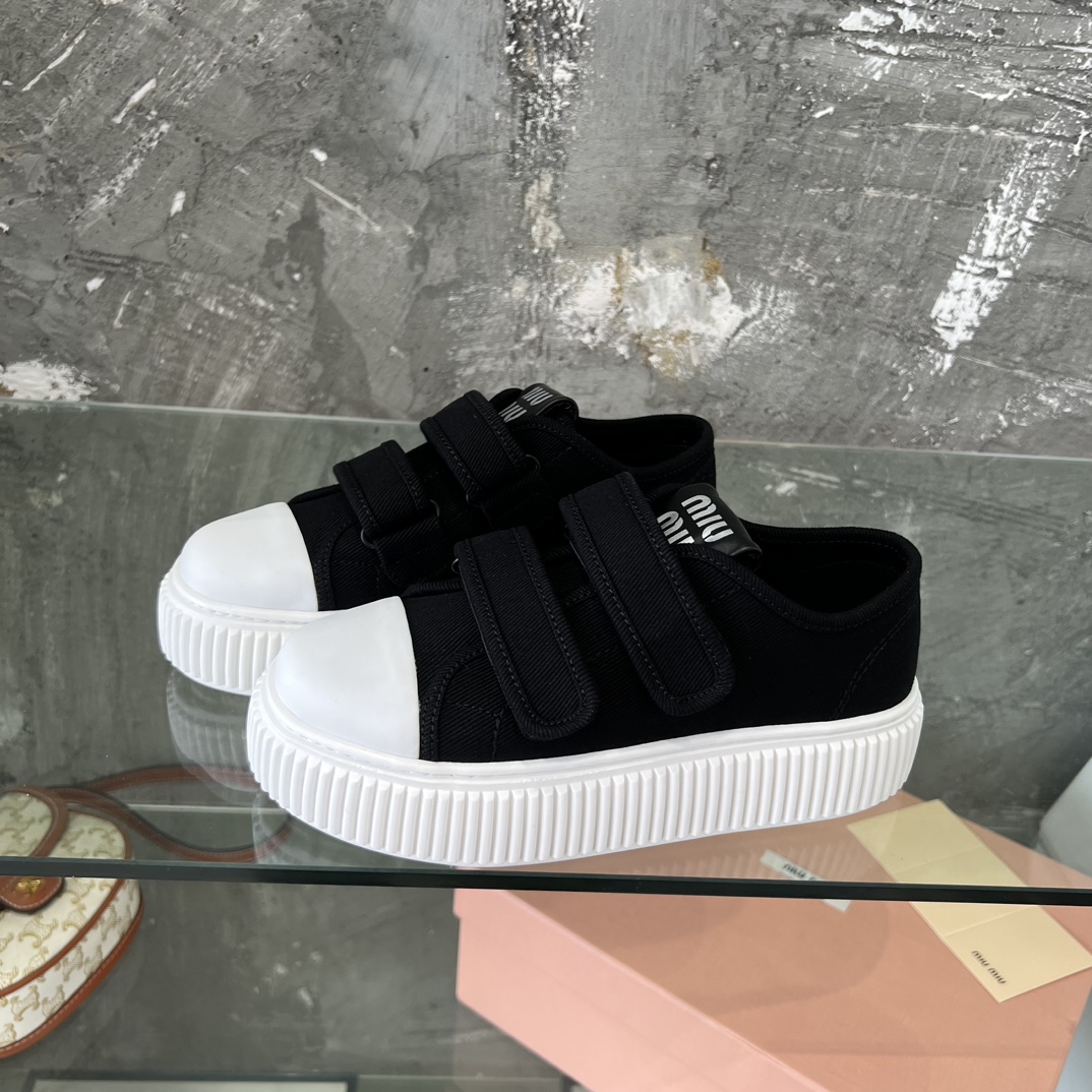 [Miu Miu Women