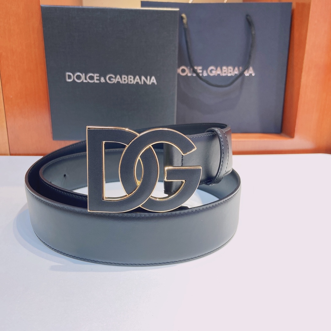 D&G杜嘉班纳双面小牛皮腰带缀以电镀