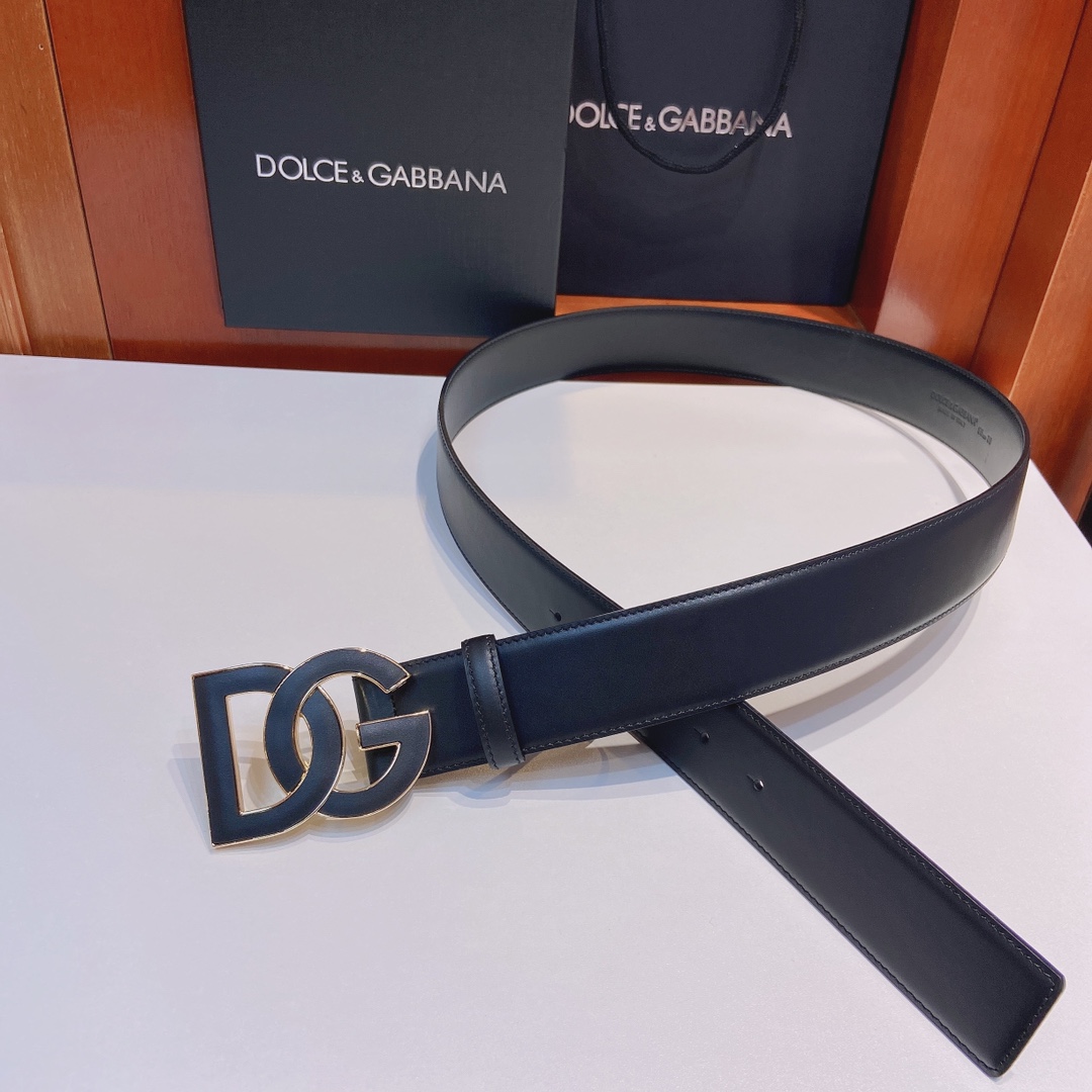 D&G杜嘉班纳双面小牛皮腰带缀以电镀