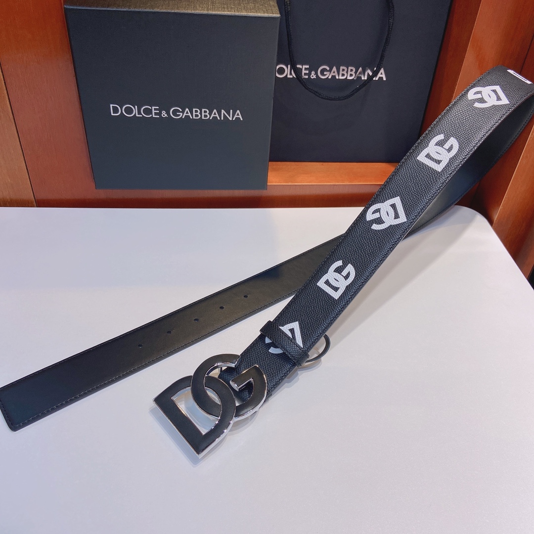 D&G杜嘉班纳双面小牛皮腰带缀以电镀