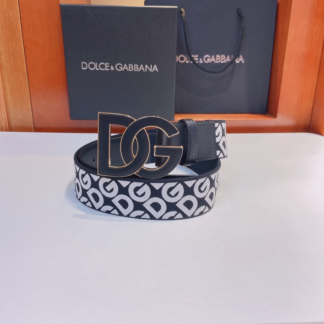D&G杜嘉班纳双面小牛皮腰带缀以电镀