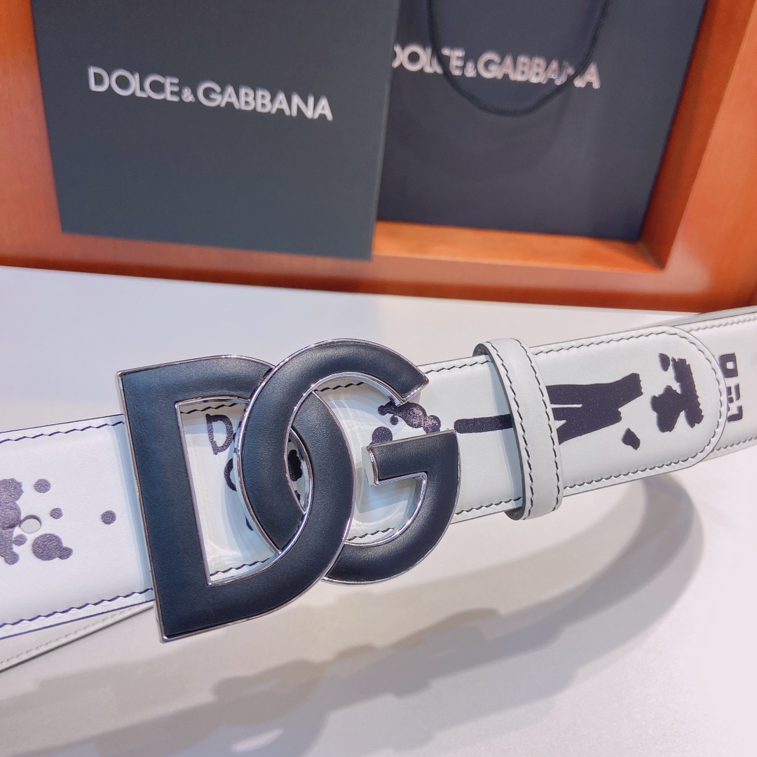 D&G杜嘉班纳双面小牛皮腰带缀以电镀