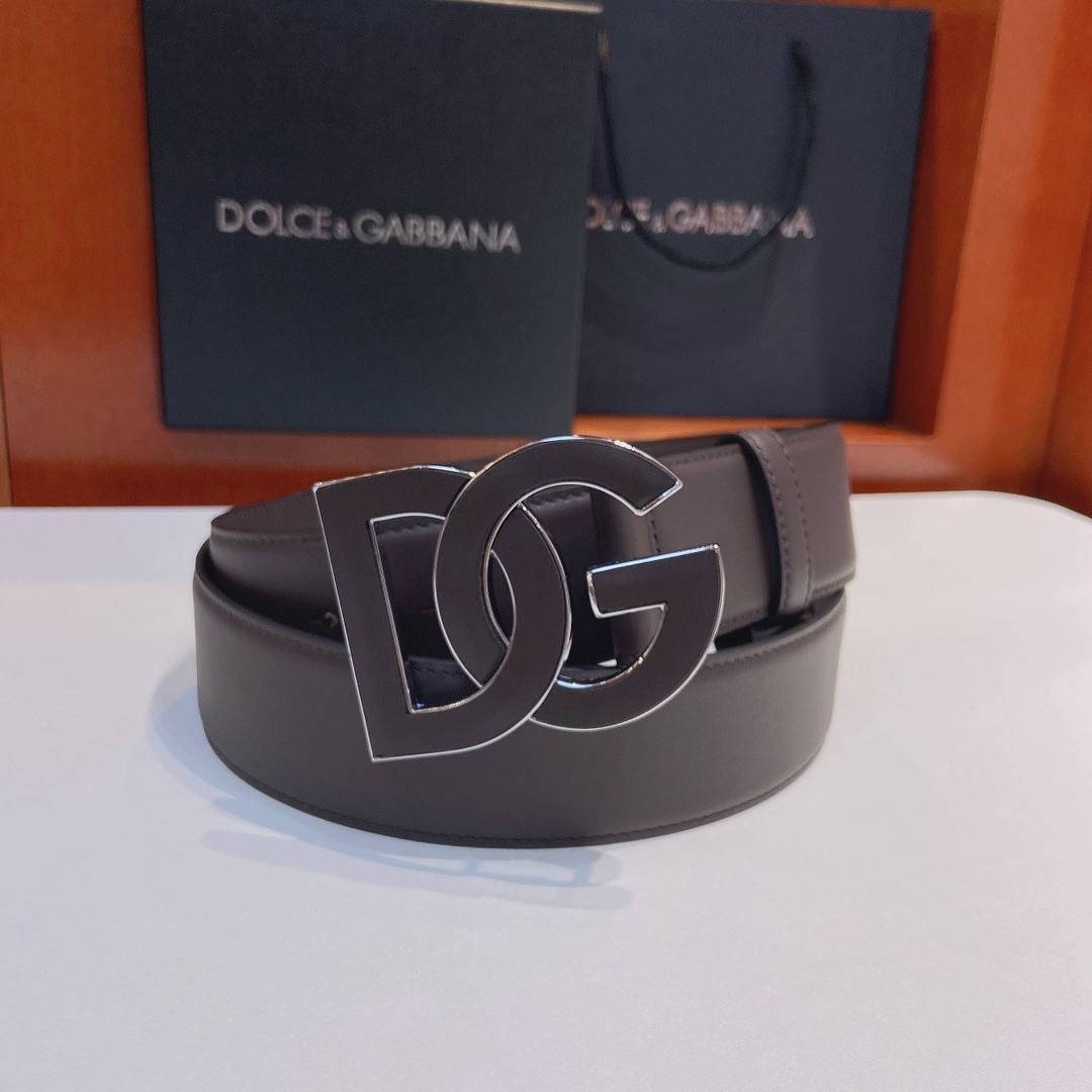 D&G杜嘉班纳双面小牛皮腰带缀以电镀