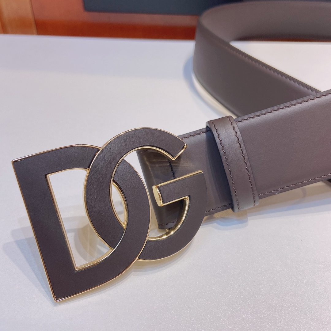 D&G杜嘉班纳双面小牛皮腰带缀以电镀