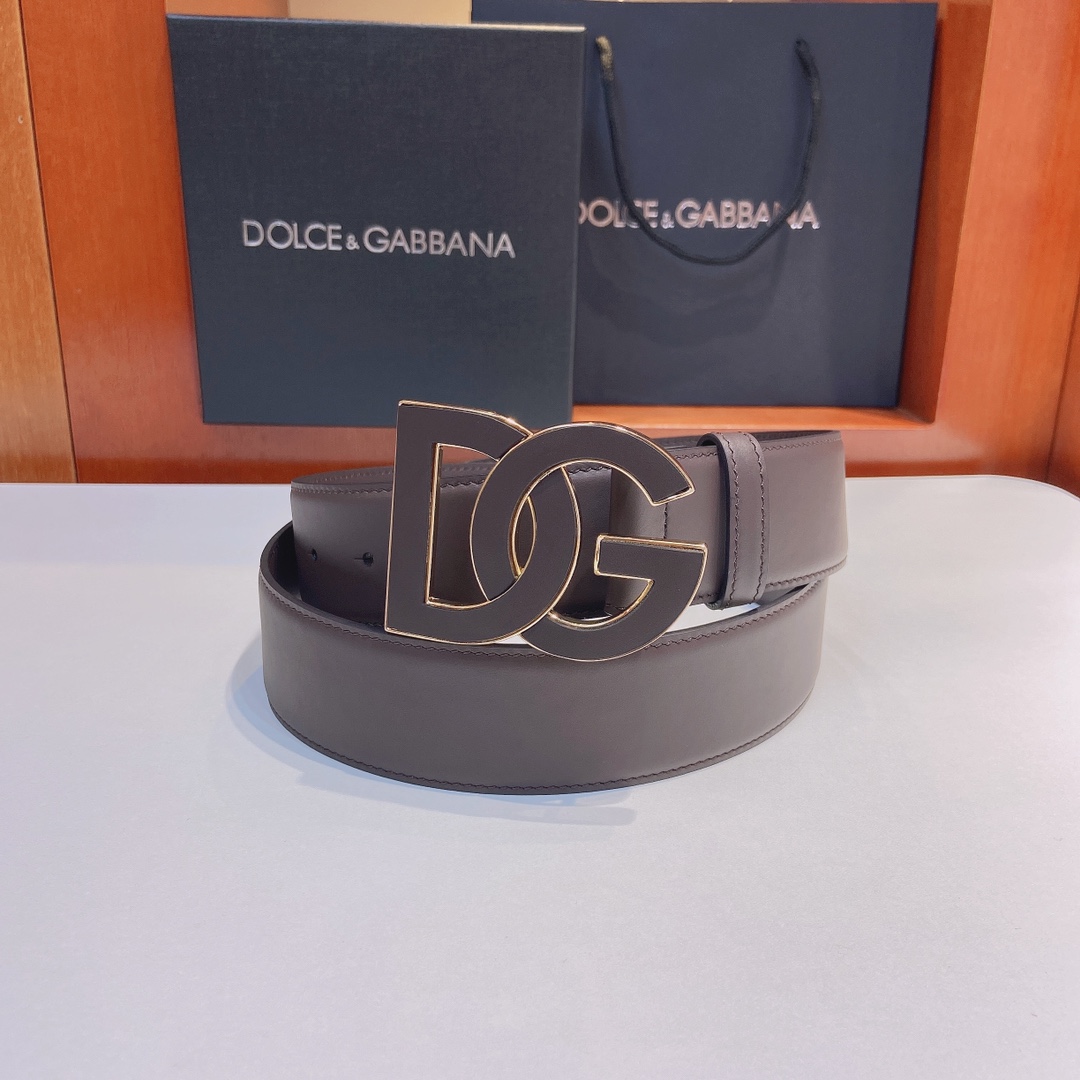 D&G杜嘉班纳双面小牛皮腰带缀以电镀