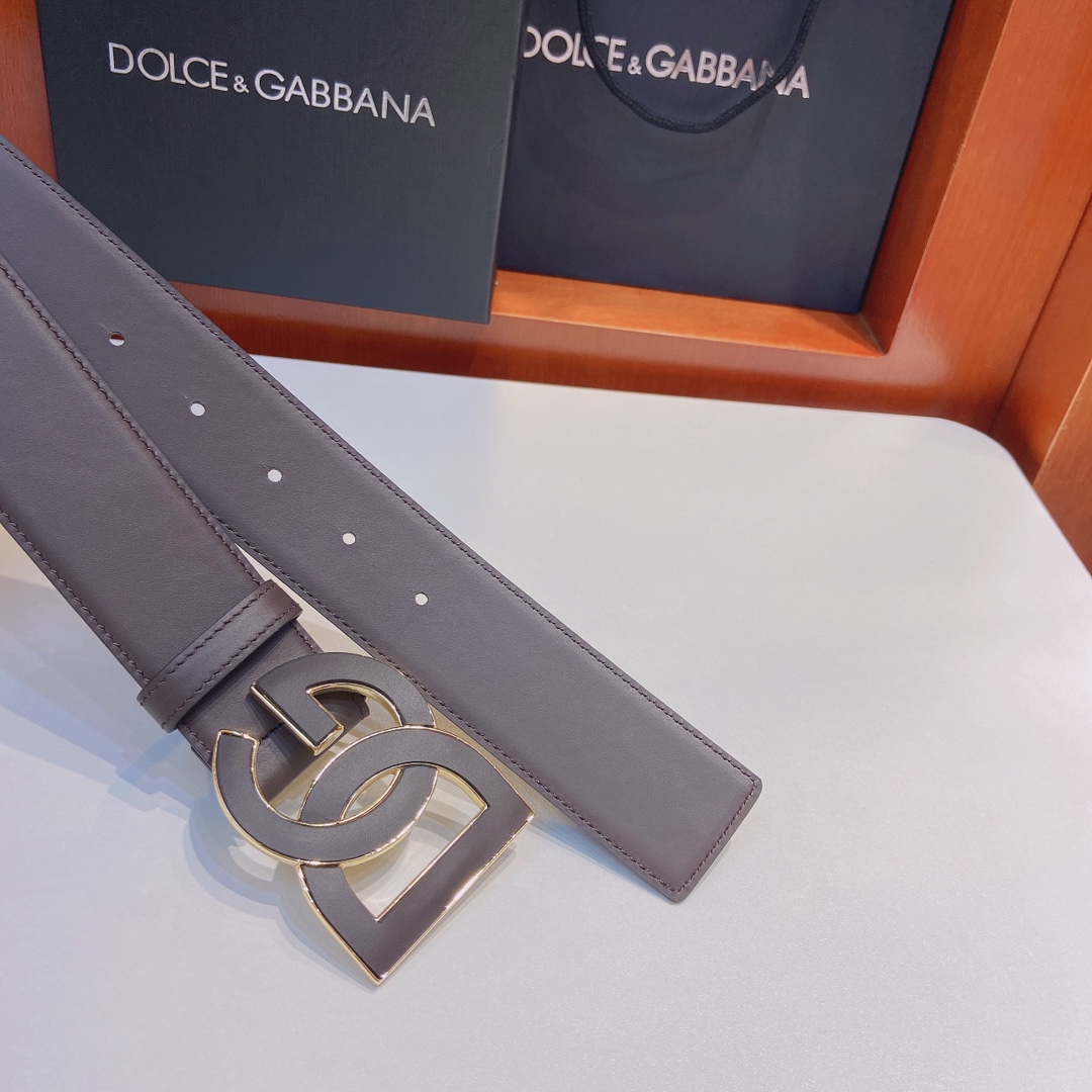 D&G杜嘉班纳双面小牛皮腰带缀以电镀