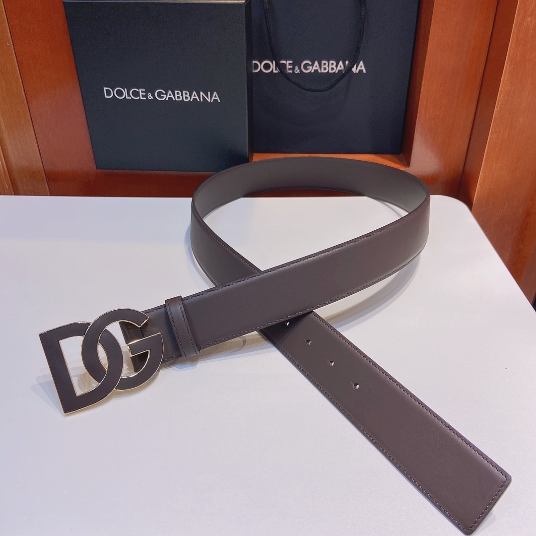 D&G杜嘉班纳双面小牛皮腰带缀以电镀