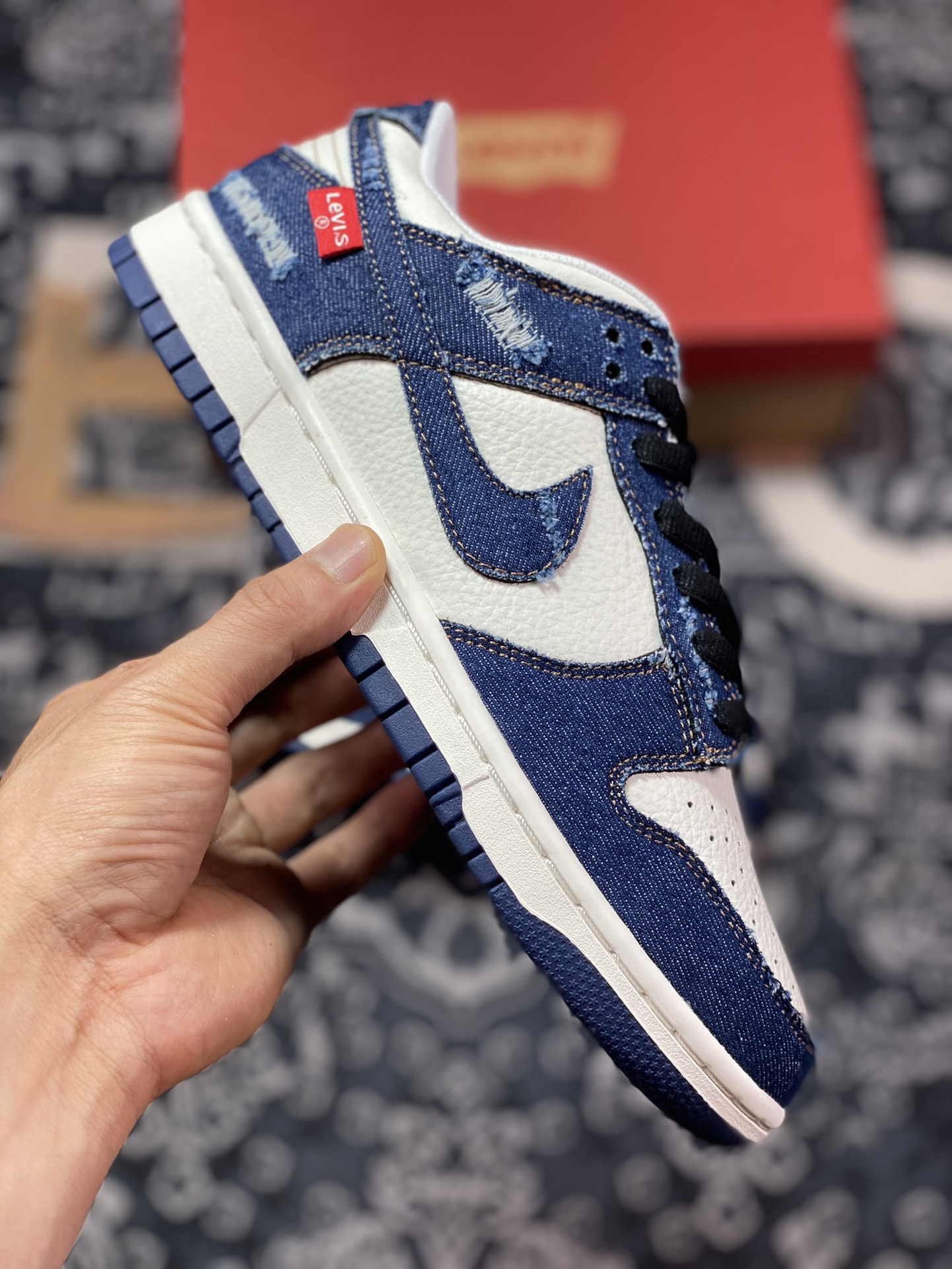 Levi's x Nike Air Force 1 07 Low ”Exclusive Denim” Dunk LE0021-001