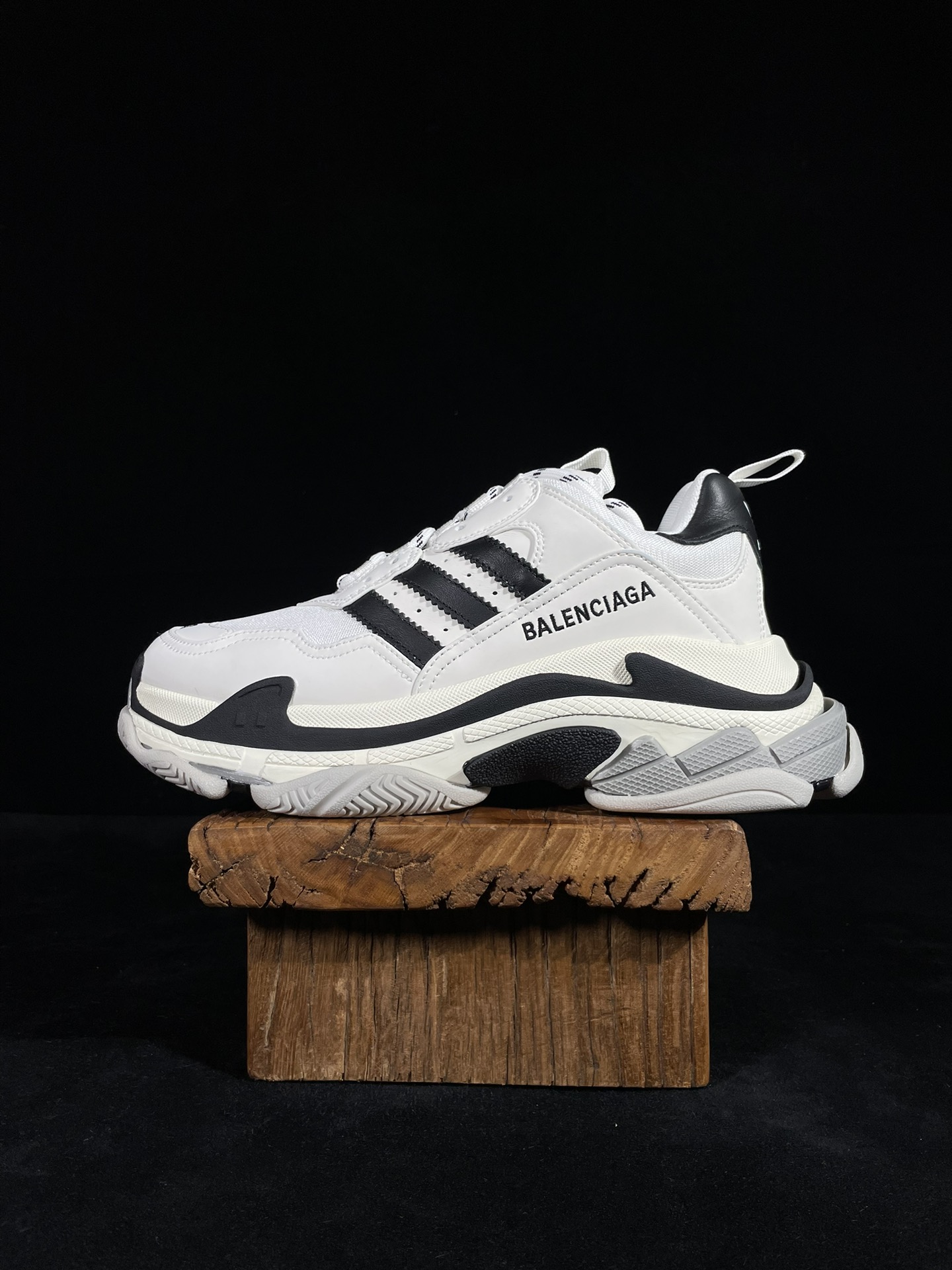 巴黎2代联名阿迪达斯 白黑Balenciaga Triple S x Ad 阿迪达斯跨界奢侈品联名款 巴