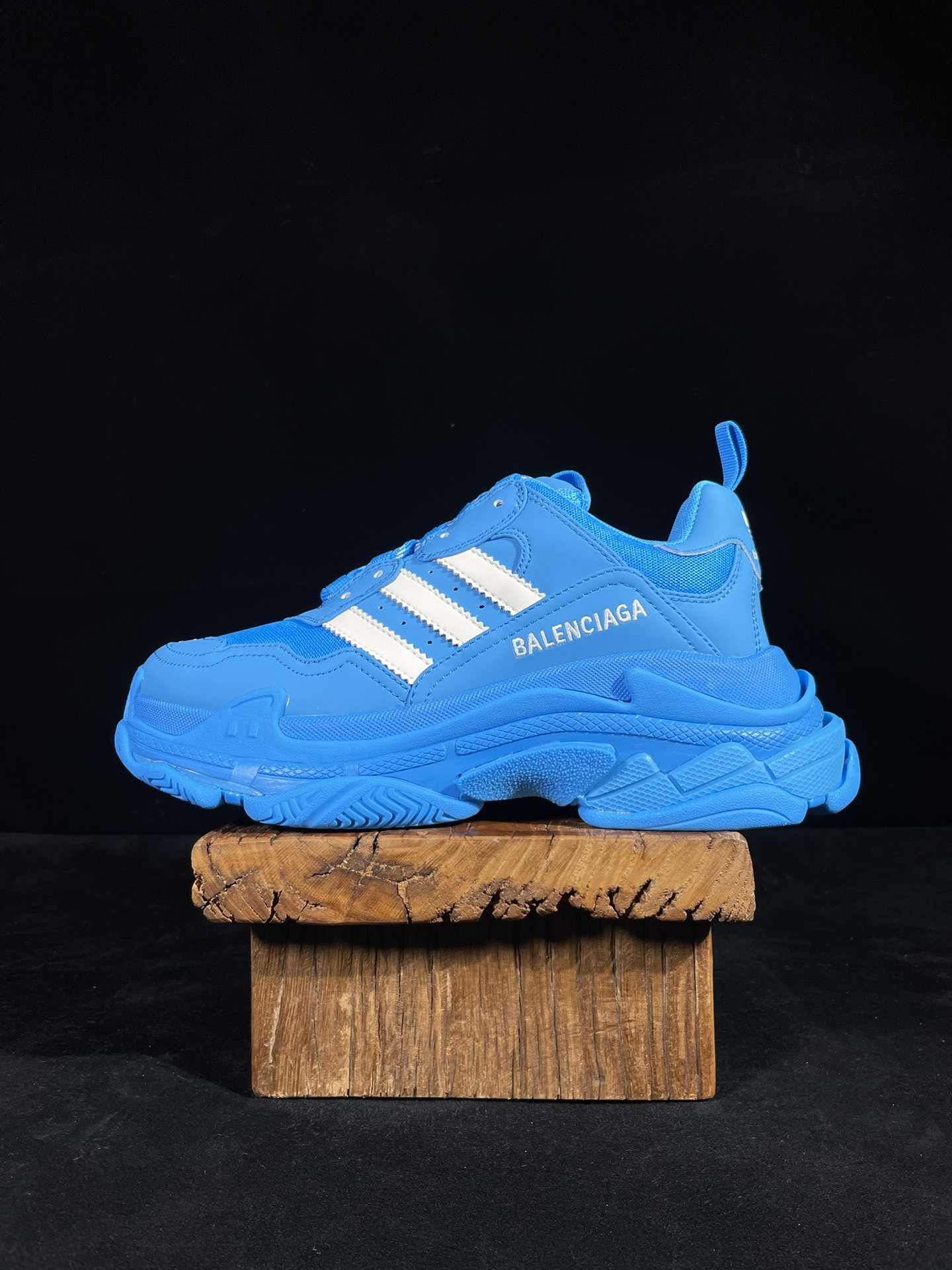巴黎2代联名阿迪达斯 蓝白Balenciaga Triple S x Ad 阿迪达斯跨界奢侈品联名款 巴