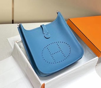 Hermes Evelyne Crossbody & Shoulder Bags Blue Denim Rose Openwork Summer Collection Casual