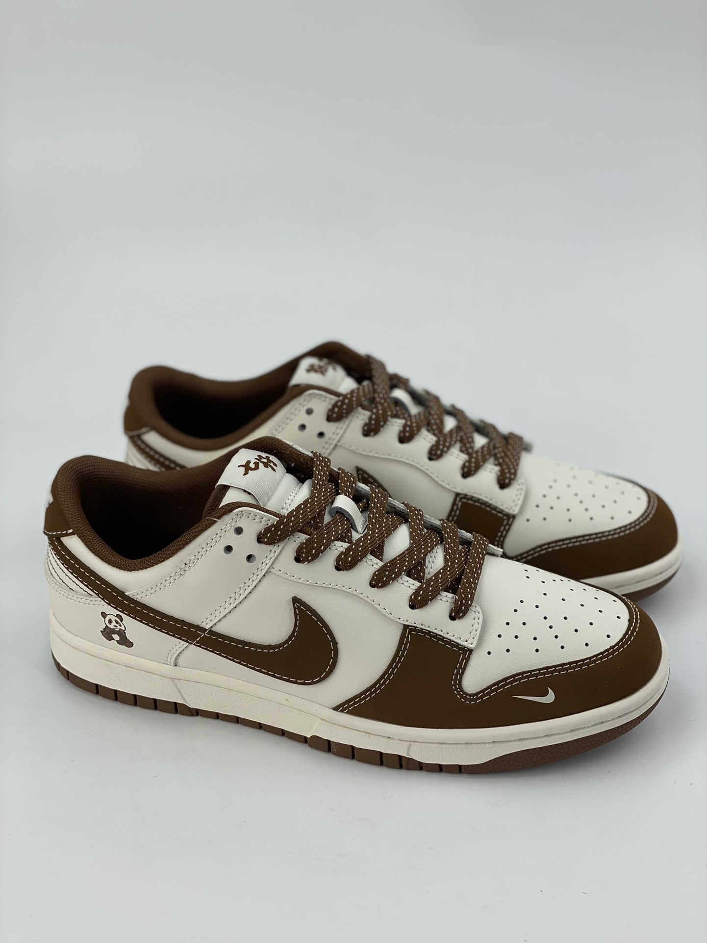 Nike SB Dunk Low White Brown Giant Panda Qizai FC1688-102