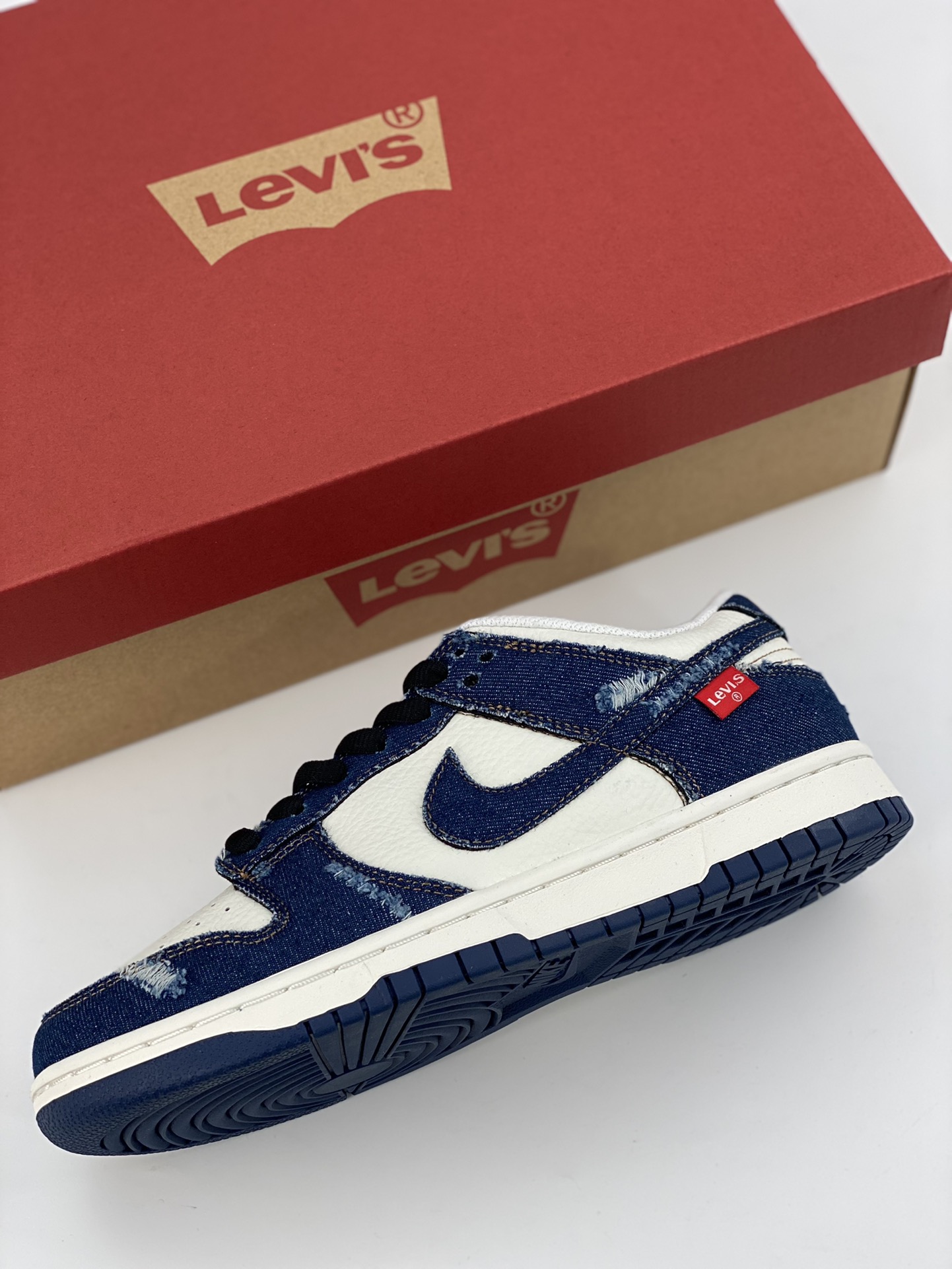 Nike SB Dunk Low Levi's Denim Levi's Joint LE0021-001