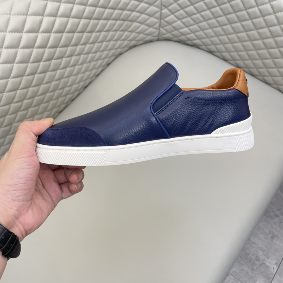 Precio: P200 Calidad de gama alta Marca: Jeni * "Zegna *" un estribo del pie Tamaño: 38-44 (se puede