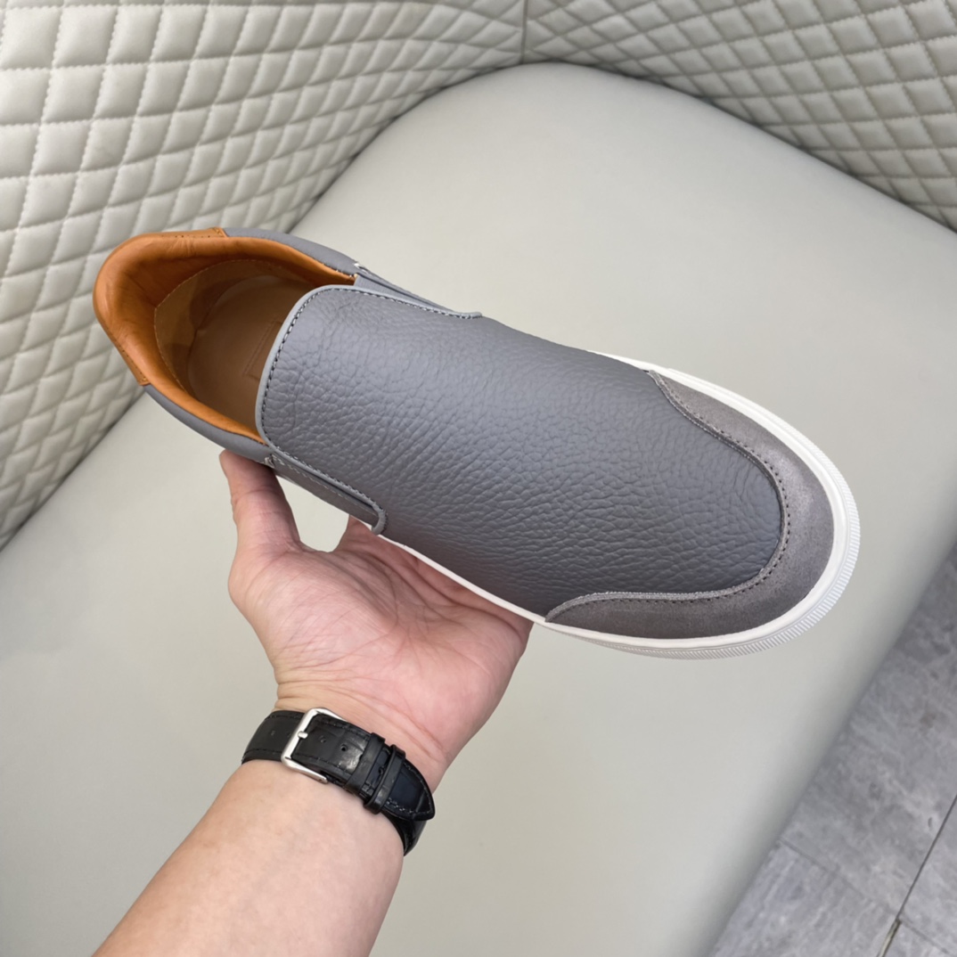 Precio: P200 Calidad de gama alta Marca: Jeni * "Zegna *" un estribo del pie Tamaño: 38-44 (se puede