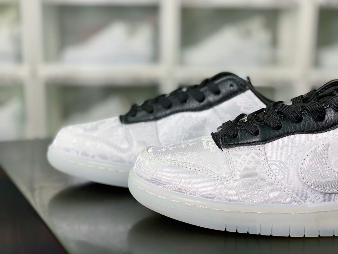 Fragment Design x Clot x 【Nike】 SB Dunk Low ”20th Anniversary/White Silk” dunk series low top FN0315-110