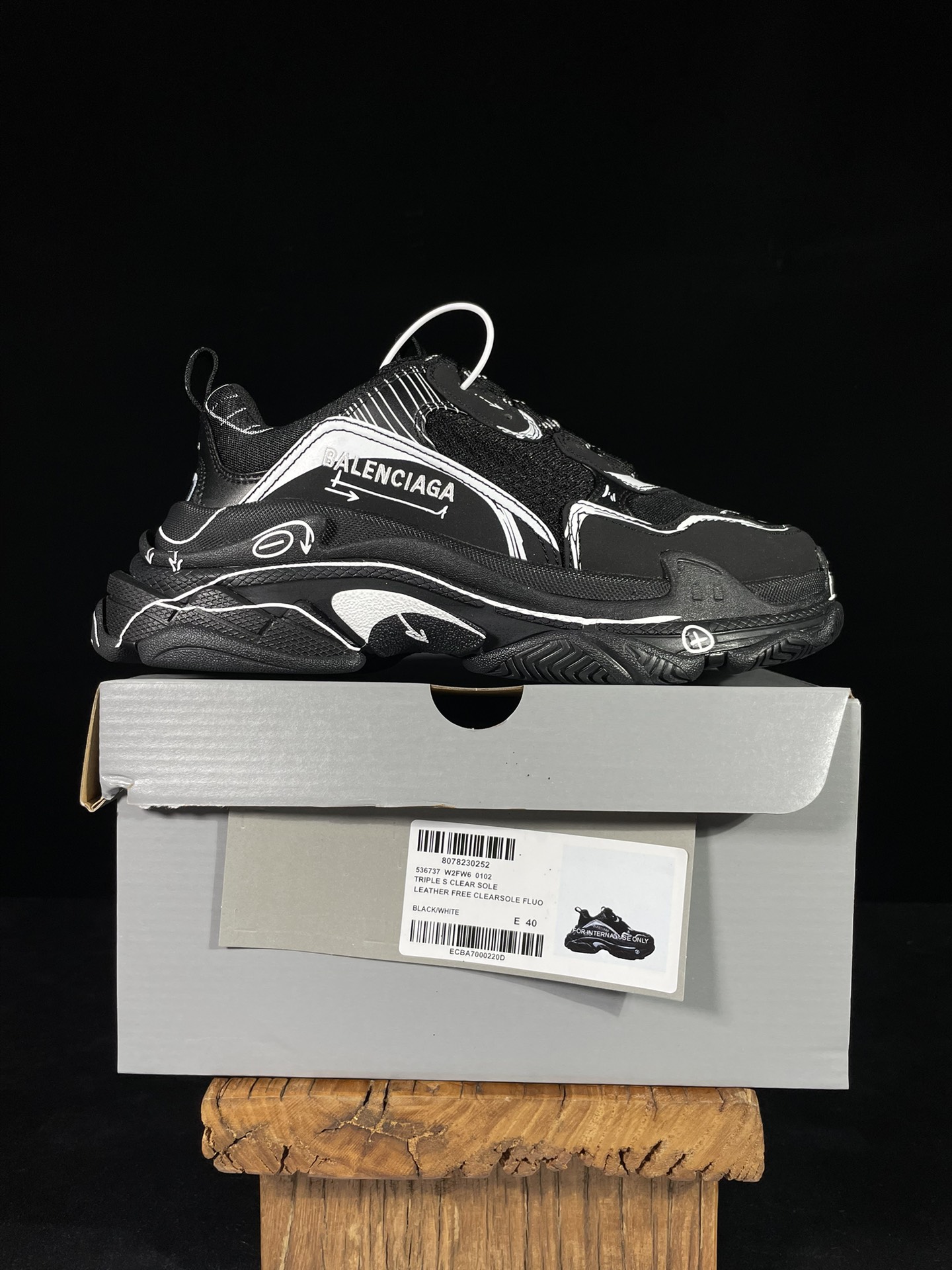 巴黎世家 工厂优势放货，欢迎合作‼️巴黎2代 初代老爹鞋 TPU黑白印刷该有的材料配置、做工工艺和配套配