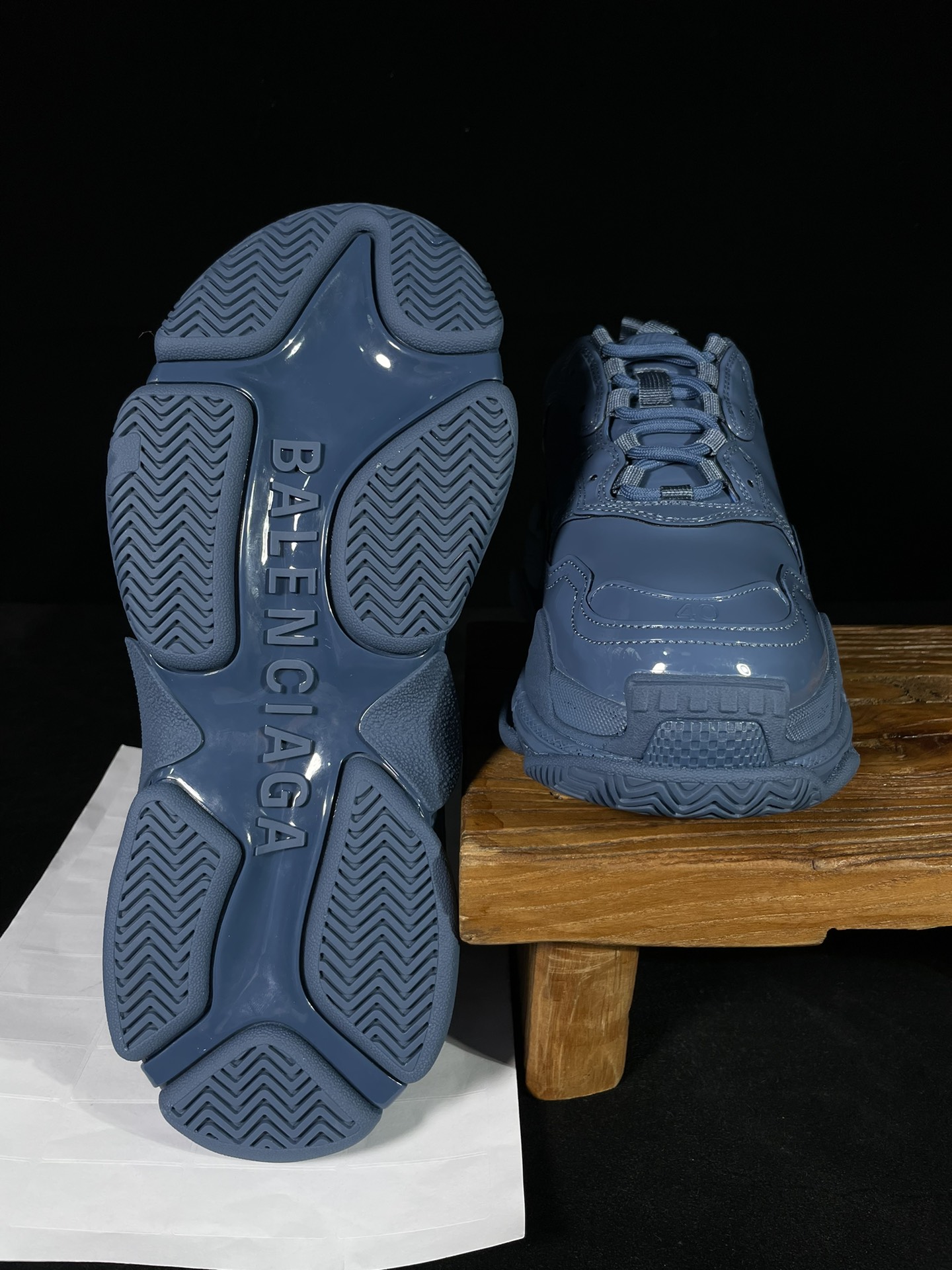 巴黎2代 初代老爹鞋 TPU蓝色该有的材料配置、做工工艺和配套配件全部拉满！货量足，放心推，售后少！尺码