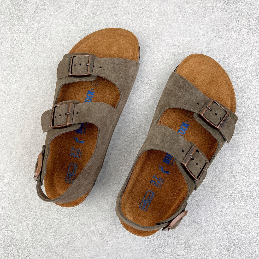 图片[3]-零售💰240 ＃DC Birkenstock Arizona 系列勃肯皮革绒面双扣时尚凉拖鞋 牛皮绒面革质地柔软 搭配可调节鞋扣提升穿着舒适度 人体工学设计分散脚部压力 保护脚踝 软木乳胶鞋床具有一定的收缩性 长时间穿着后能贴合脚型 EVA鞋底回弹性和抗张性力高 具有良好的防震、缓冲性  四季皆宜 柔软的鞋床采用额外的泡沫缓冲层 提供额外的舒适感和全天支撑 全网独家首发 源于德国的严谨工艺  牛巴戎面 中层松木 EVA 三层组合大底 优质牛皮面料五金扣 出口订单 尺码：35-44 编码：by2936040-运动鞋