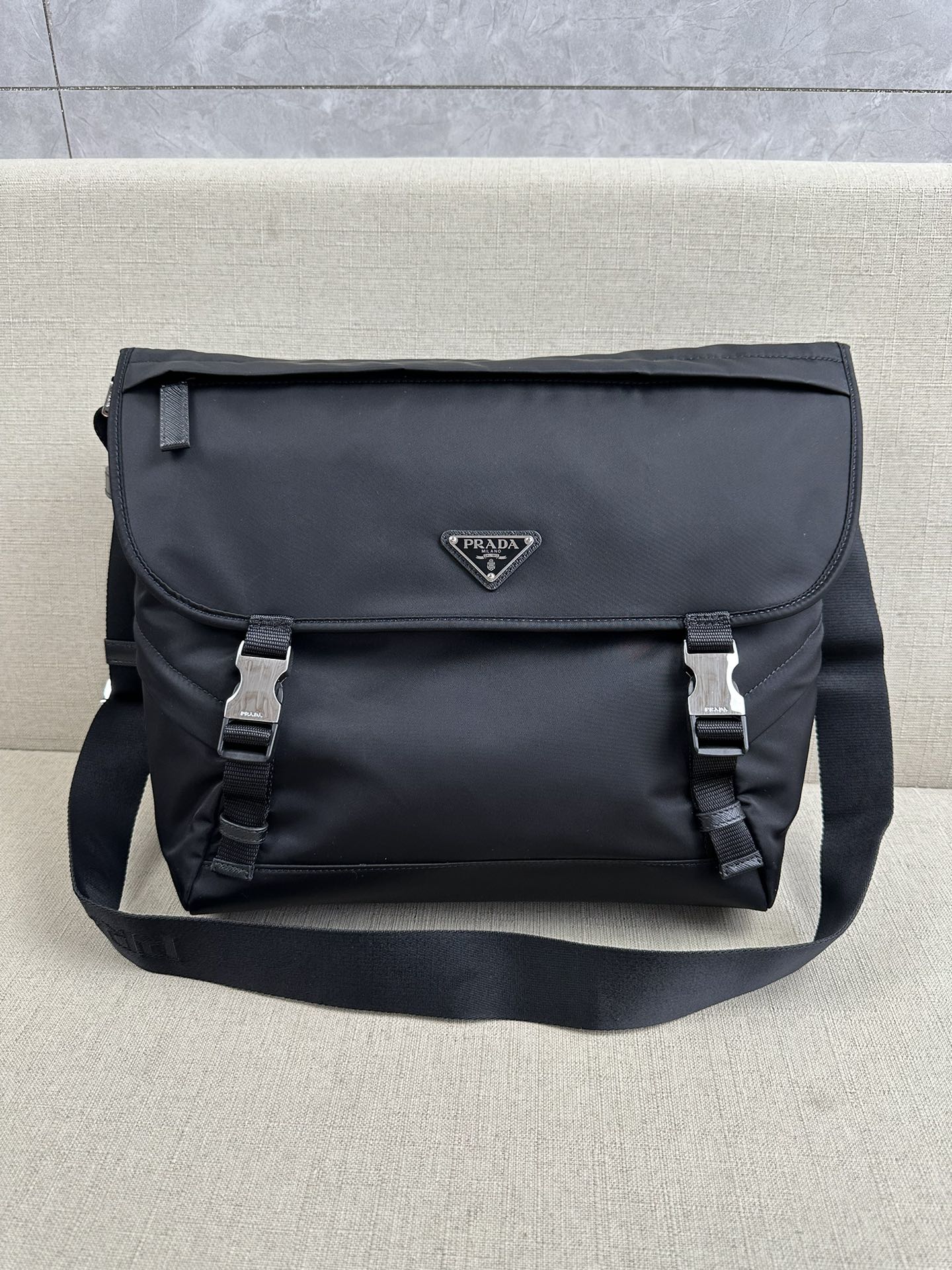 Prada High-level details, actual delivery photosBrothers, close your eyes and enterThe latest crossbody bag and messenger bag, available for men