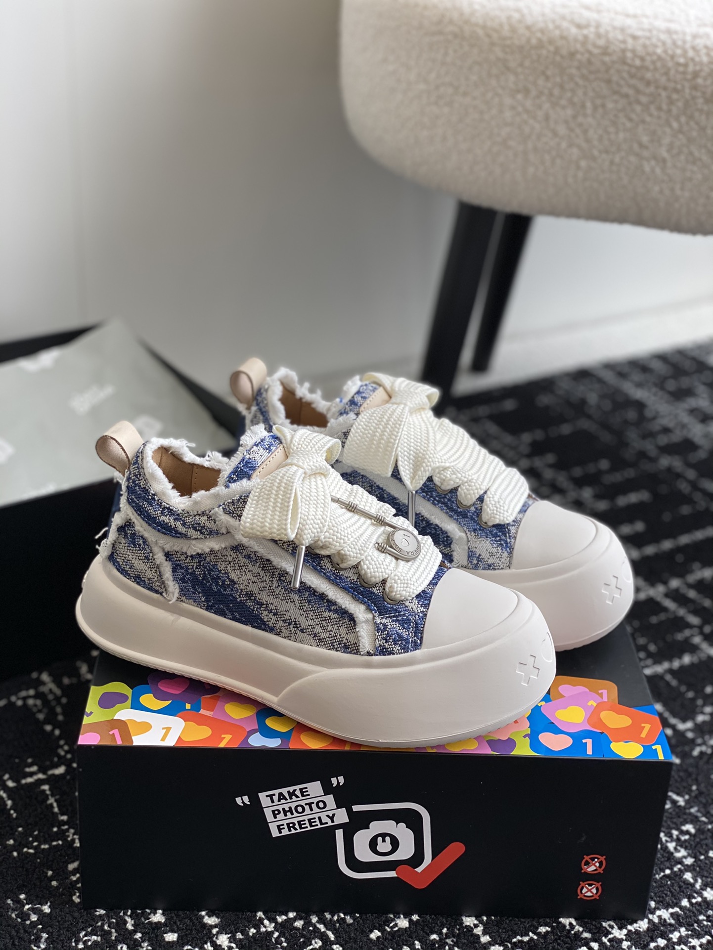 Alexander McQueen 代购版本
