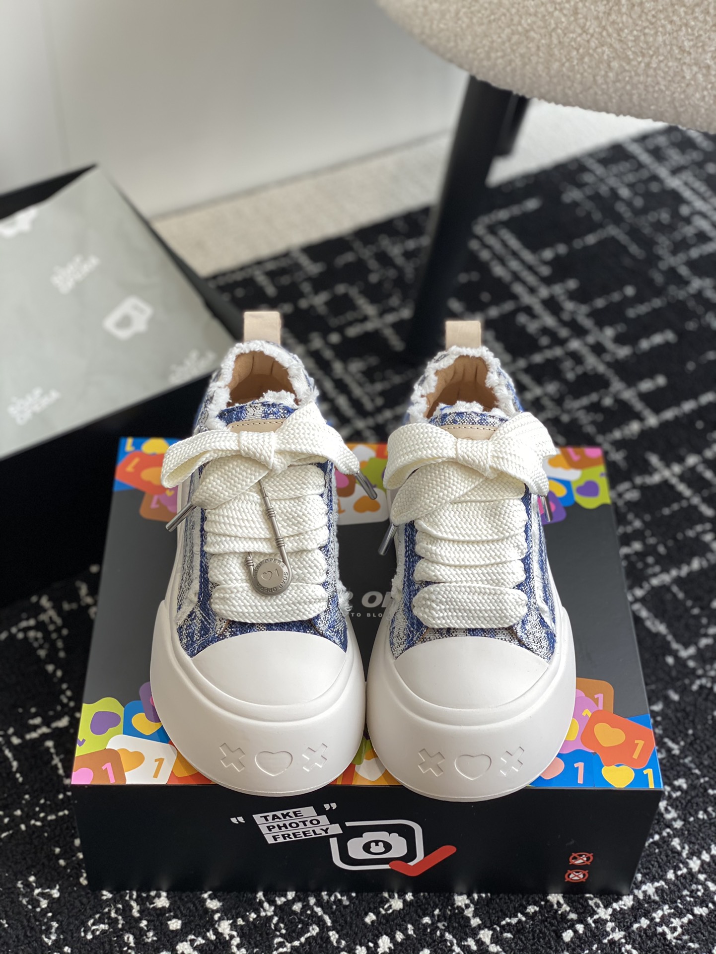 Alexander McQueen 代购版本