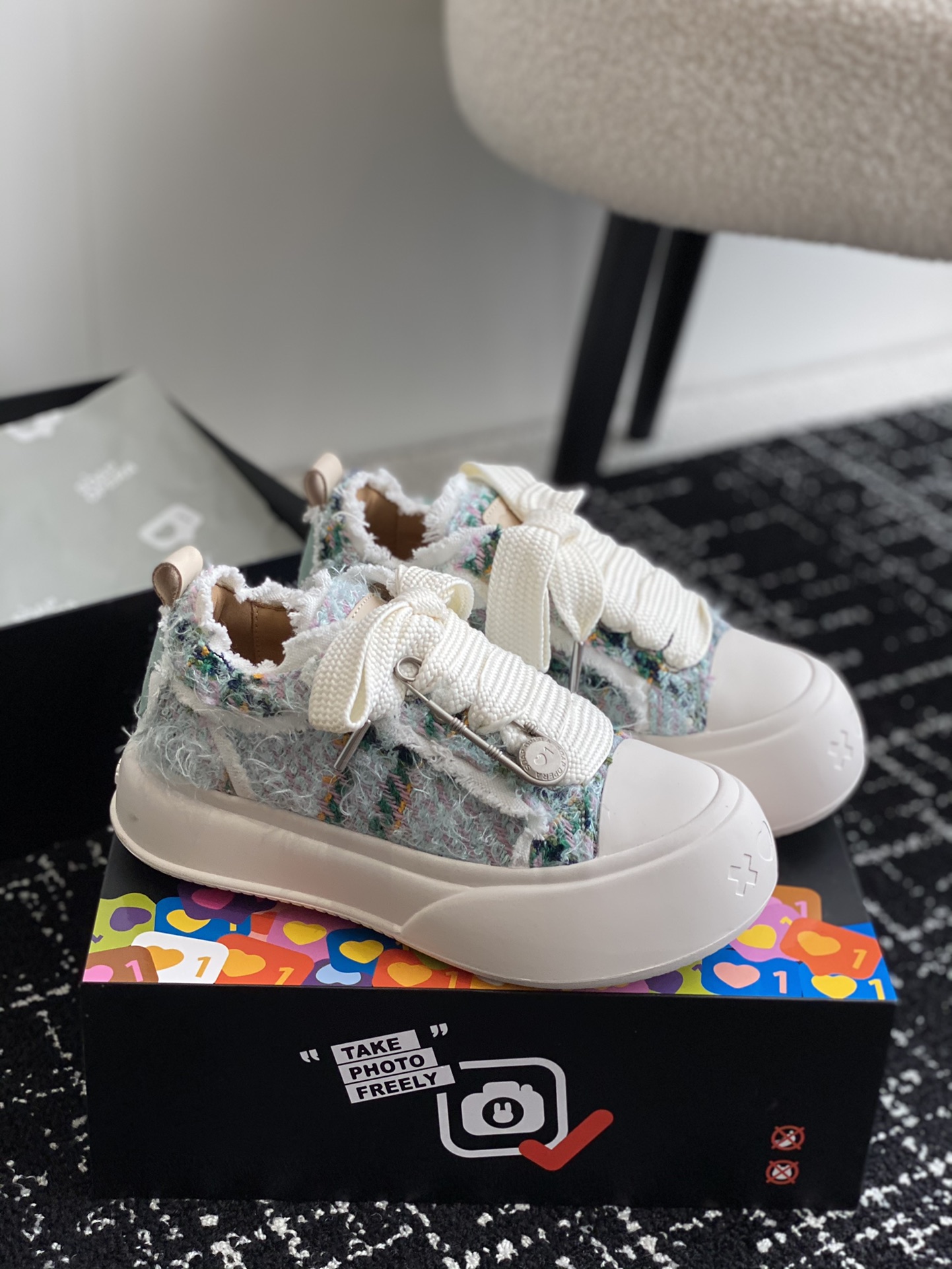 Alexander McQueen 代购版本