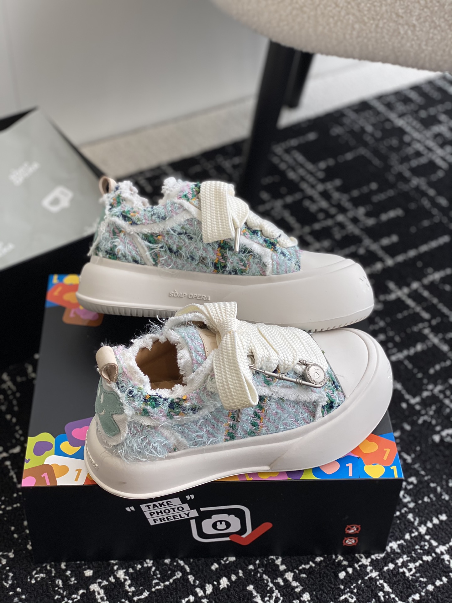 Alexander McQueen 代购版本